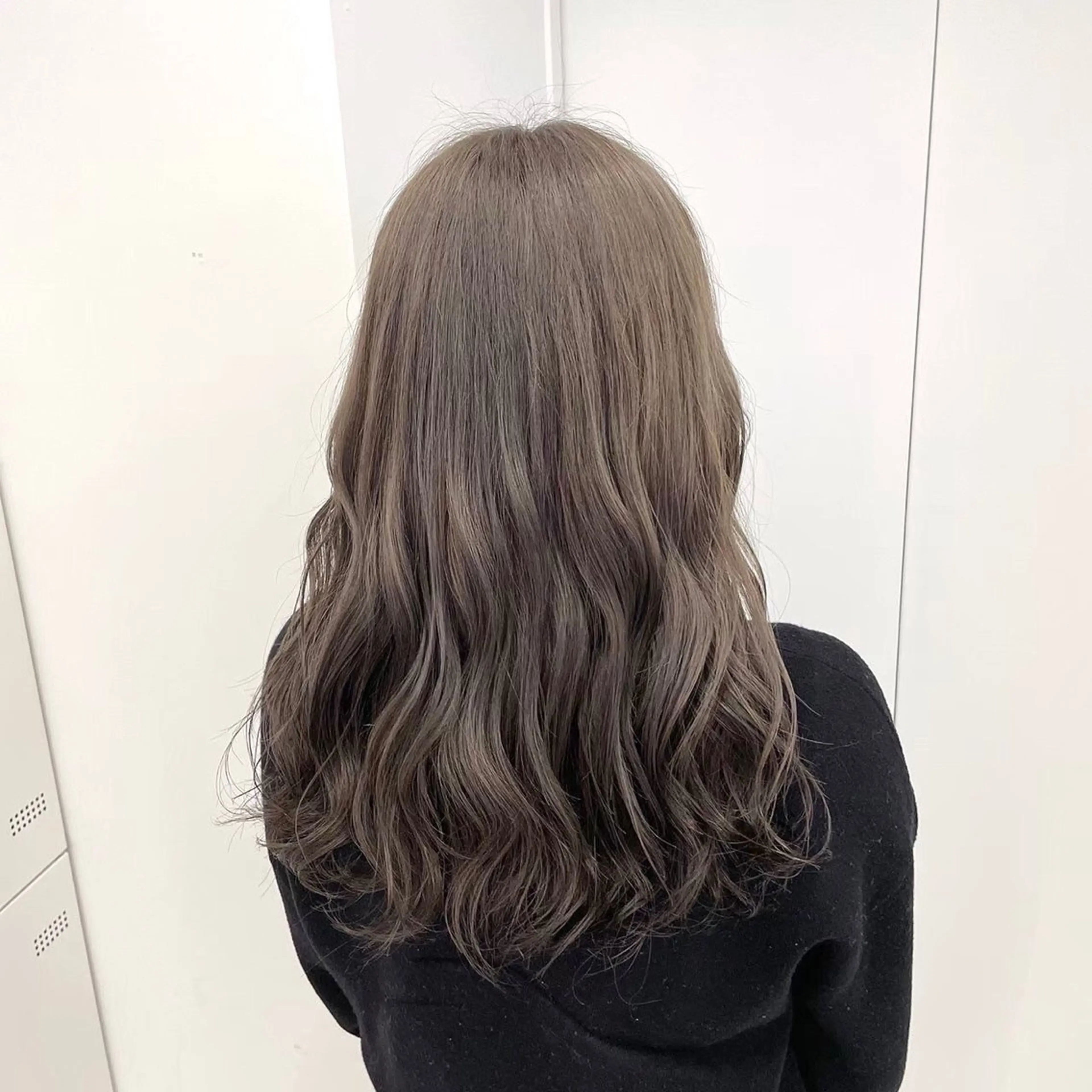 ロング カラー ヘアカラー トリートメント ナチュラルベージュ 🧸yuuna🧋のヘアスタイル