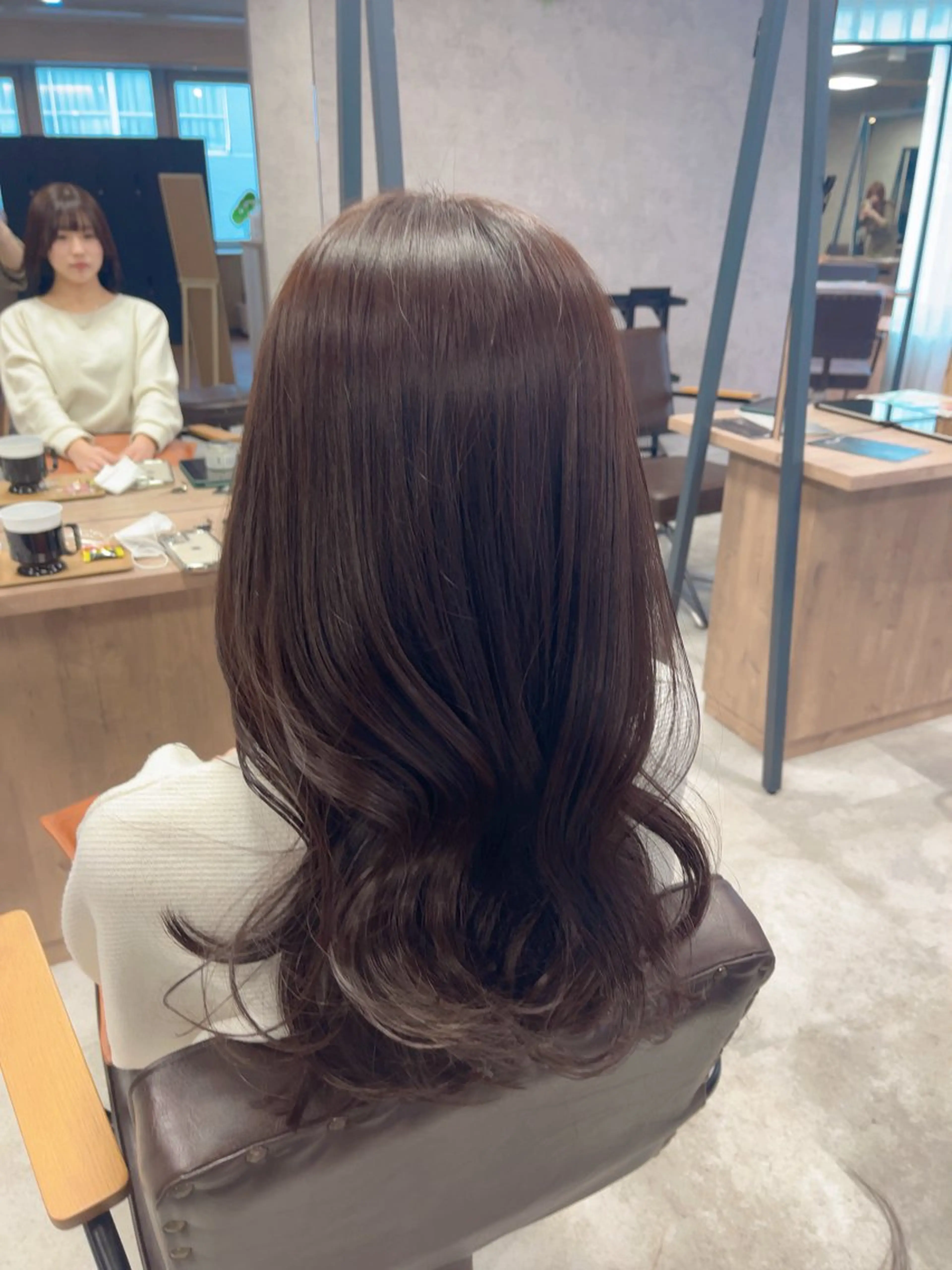 セミロング カット ヘアカラー KAEDE🎀 ジャニオタ美容師のヘアスタイル