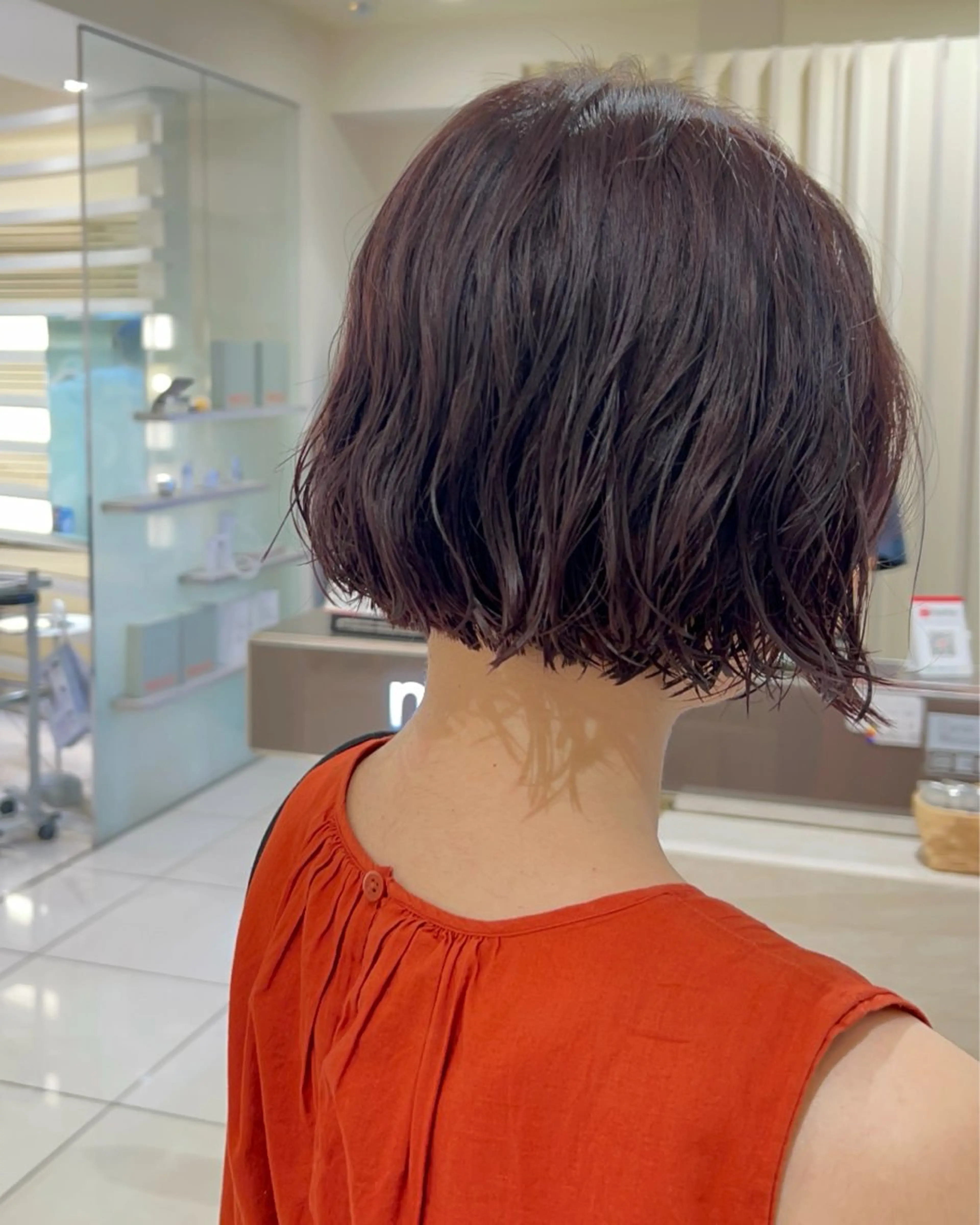 ショート パーマ 顔まわりカット🥀 原ちひろのヘアスタイル