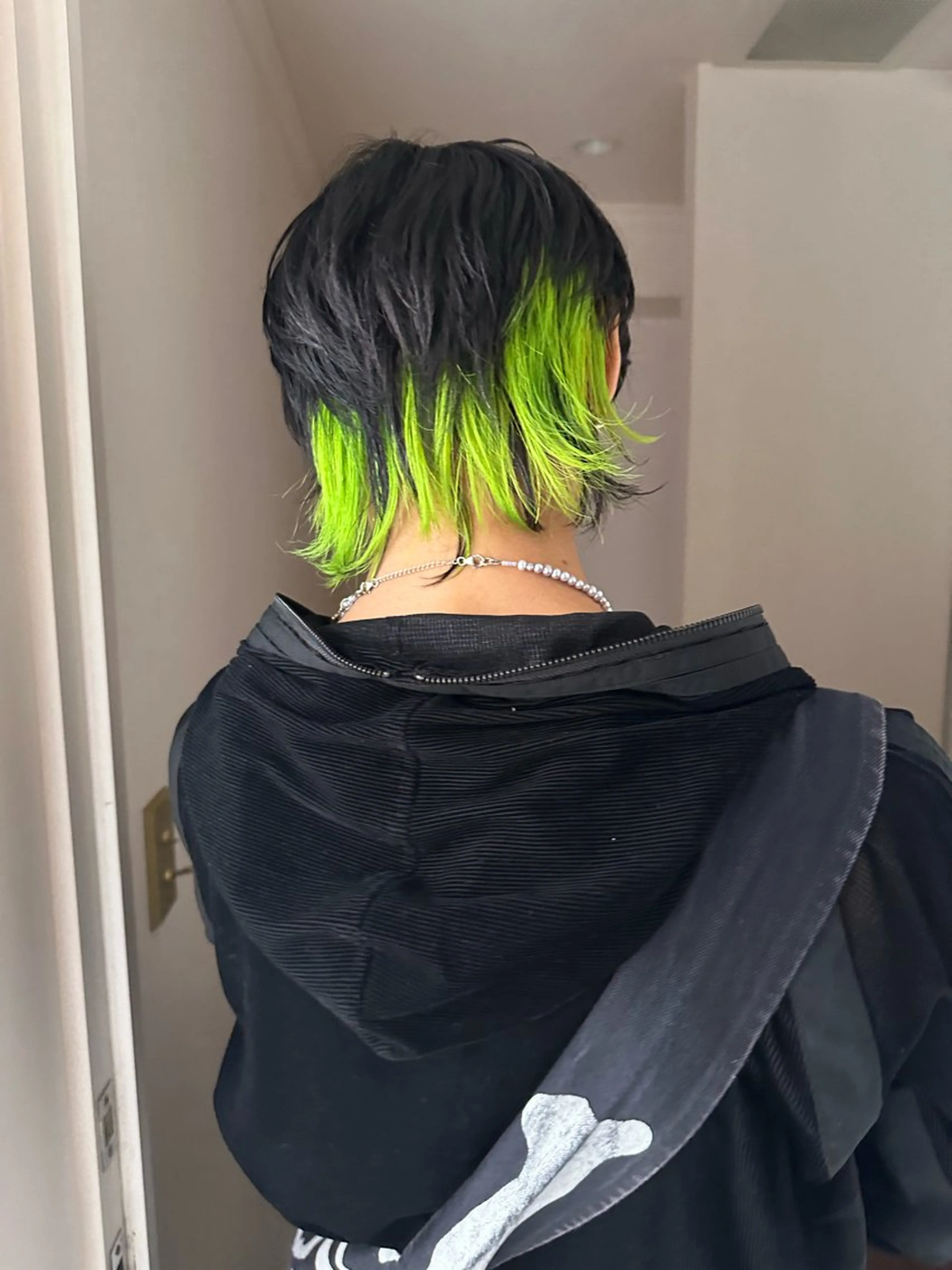カラー メンズ メンズハイトーン デザインカラー ハイトーンカラー ヘアカラー ✨艶ブリーチカラー✨ 酸性ストレート光太郎のヘアスタイル