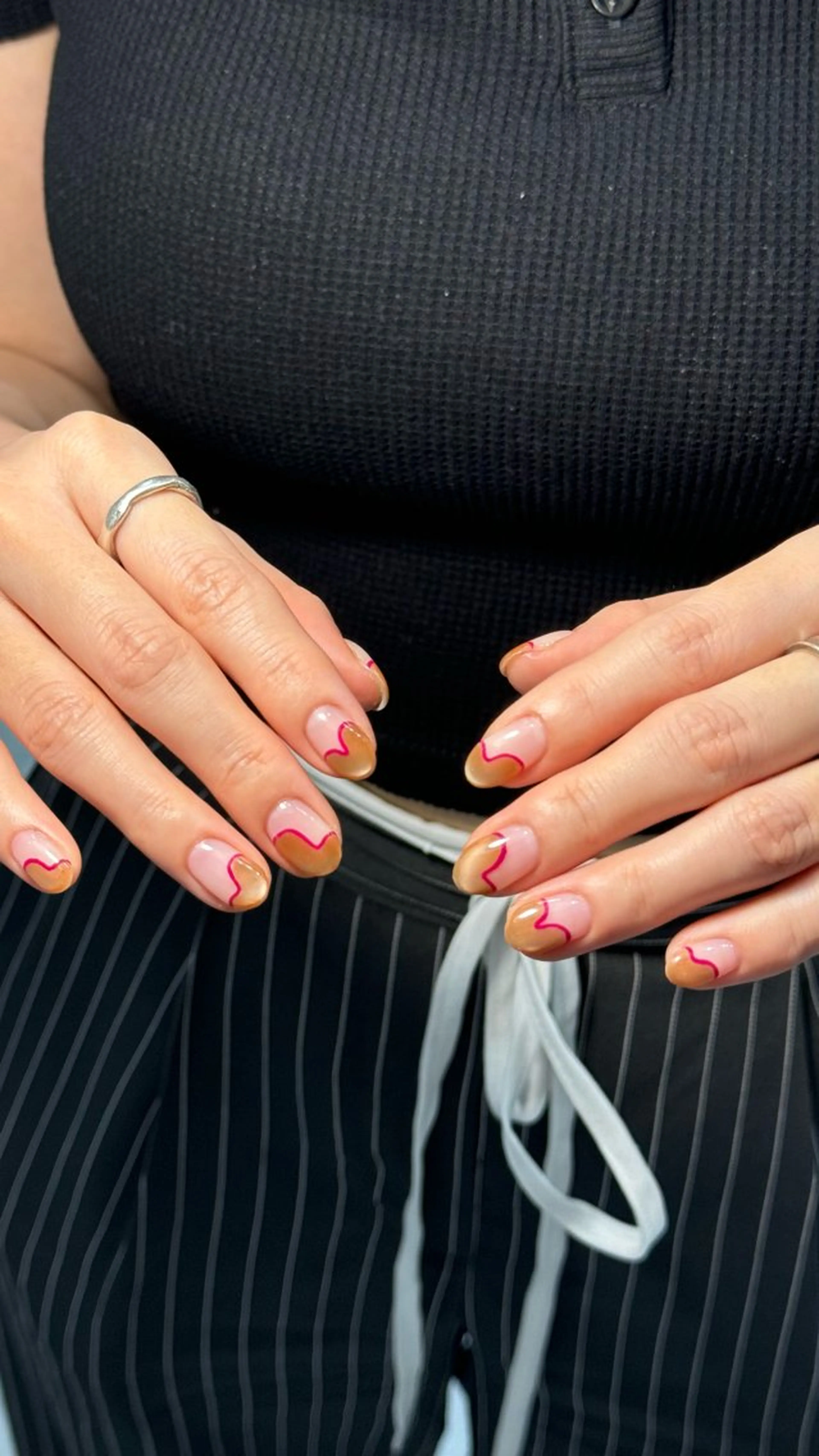 ネイル ブラウン マグネットネイル ハンドネイル Momoka ネイリスト福岡/薬院のネイルデザイン