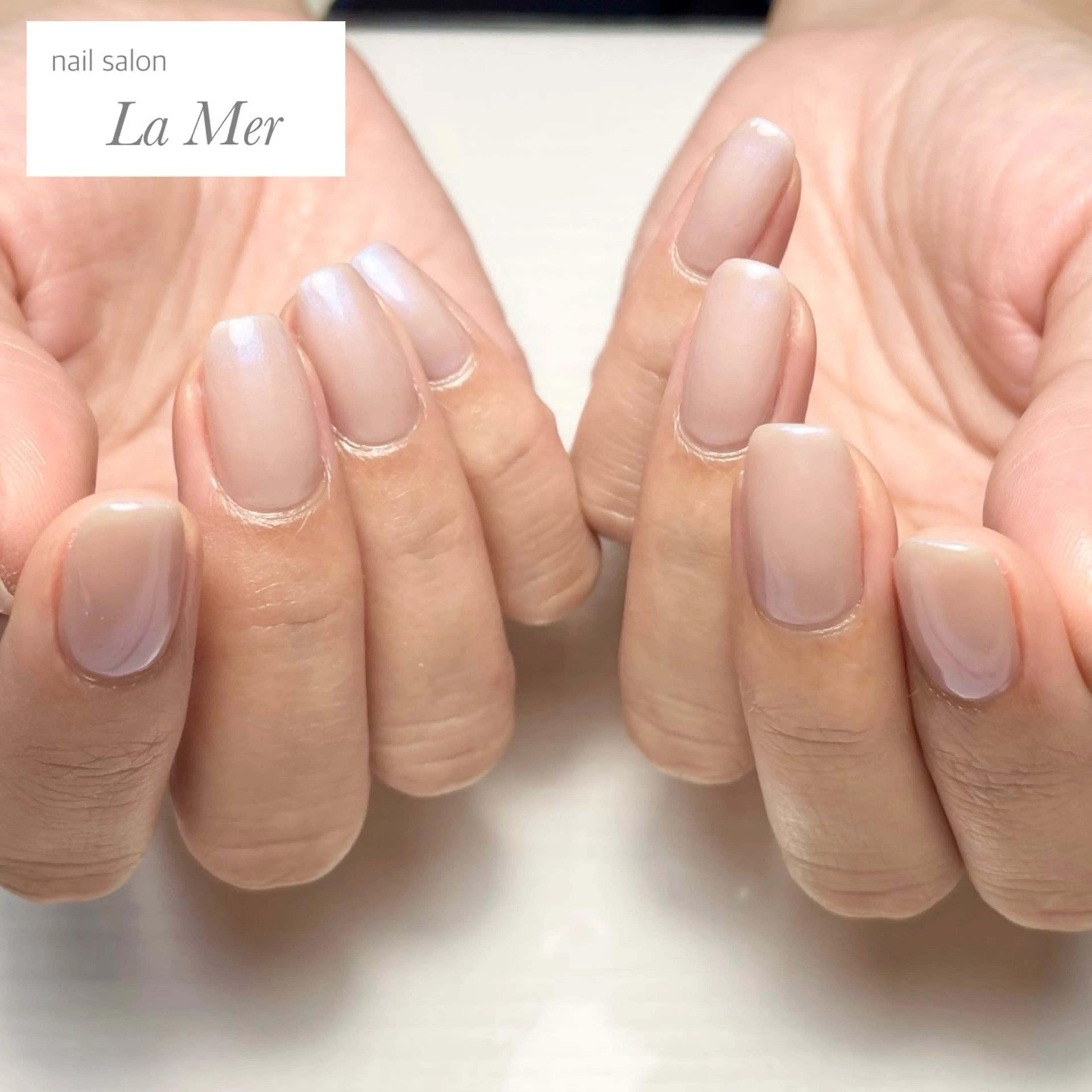 ネイル オーロラネイル キラキラネイル オフィスネイル ワンカラーネイル ピンク ハンドネイル nailsalon La Merのネイルデザイン