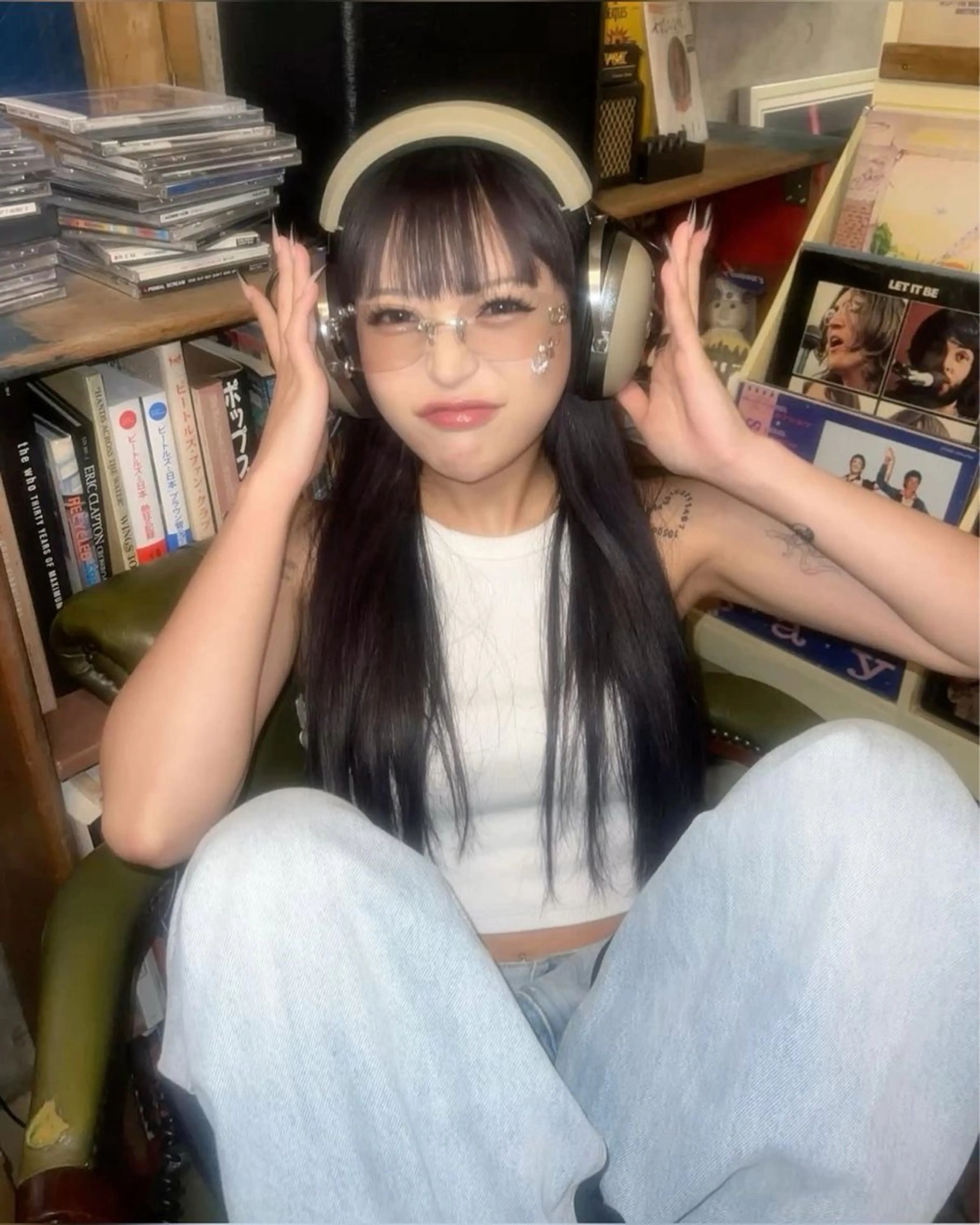 ロング カット 透明感ハイトーンヘア 🤍ririka🤍のヘアスタイル