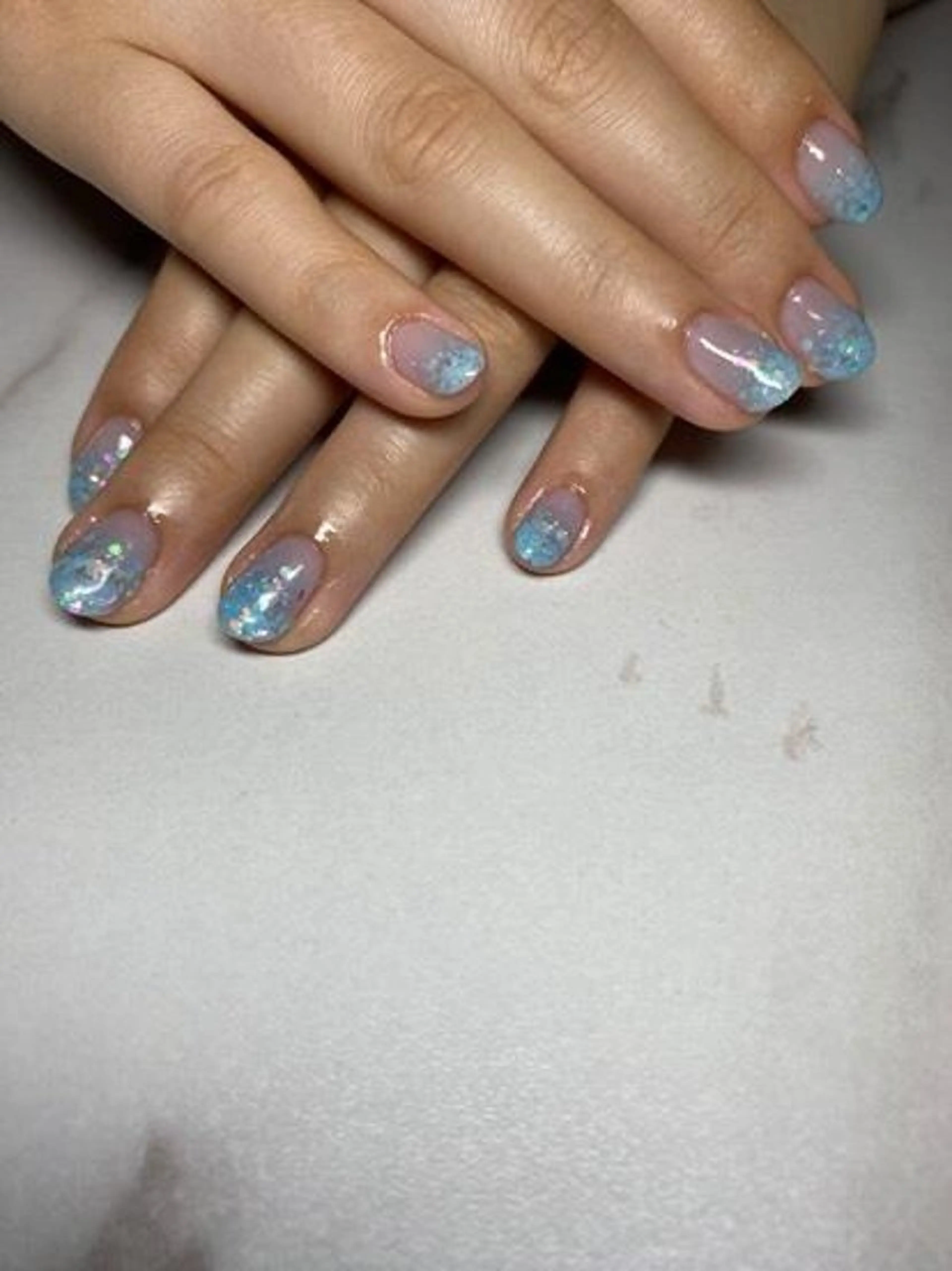 ネイル グラデーション ラメ(グリッター) ラメグラデーション 水色 Private　Nailsalon　AMA所属・にへい ゆかのネイルデザイン