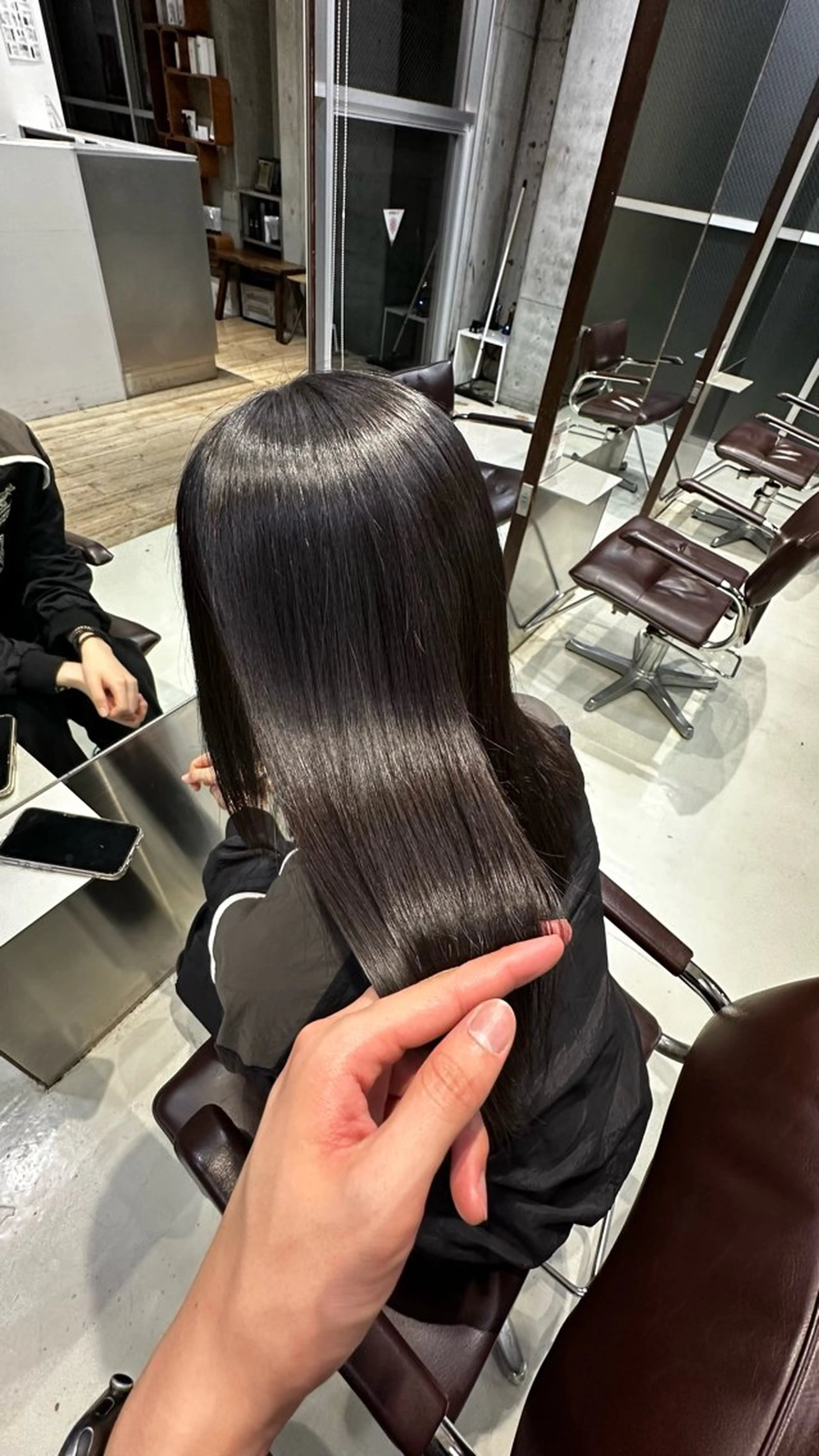 セミロング 縮毛矯正 縮毛矯正 fifth原宿 宮部蓮のヘアスタイル