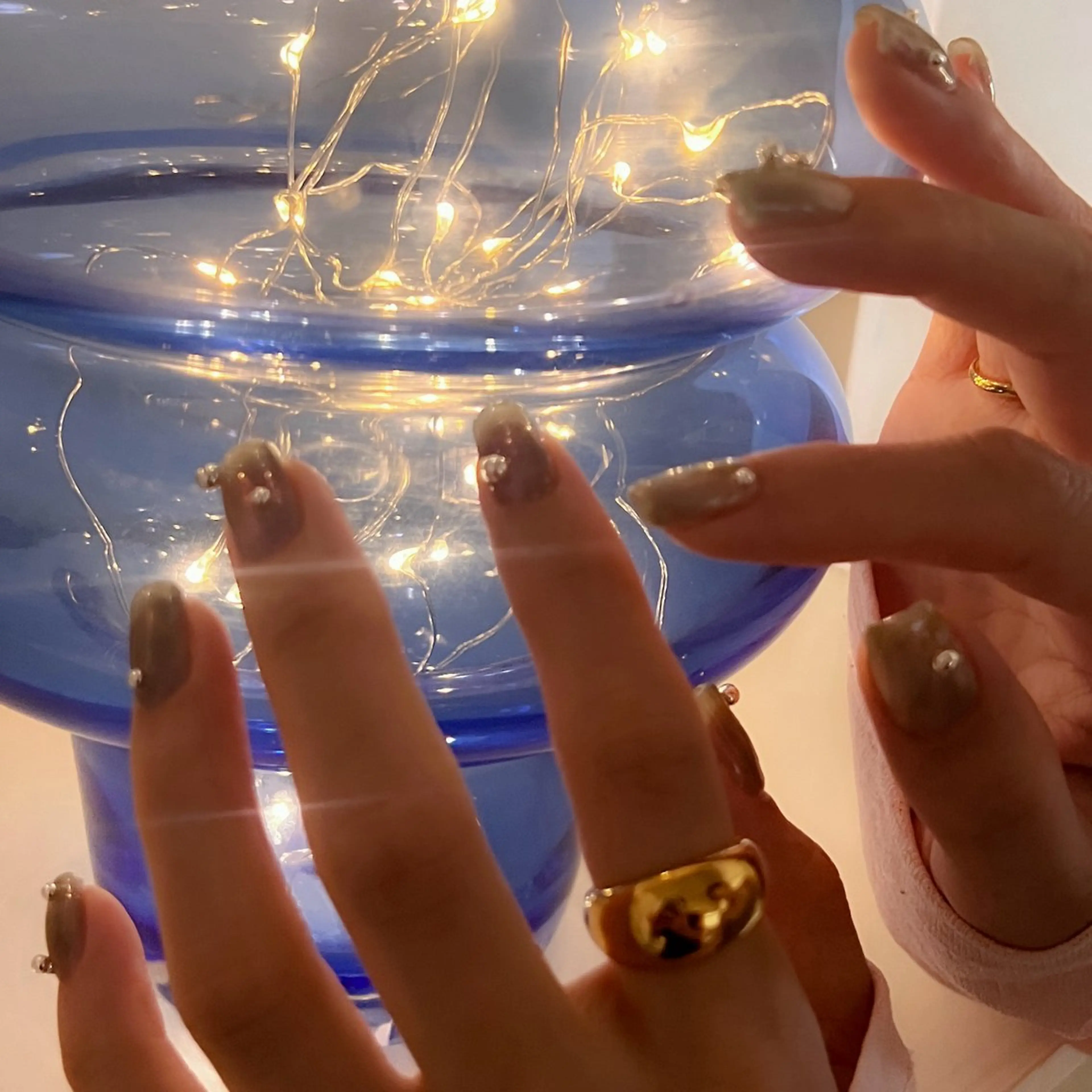 ネイル フレンチネイル マグネットネイル マグネットフレンチ LEFTNAILS フィルインニュアンスのネイルデザイン