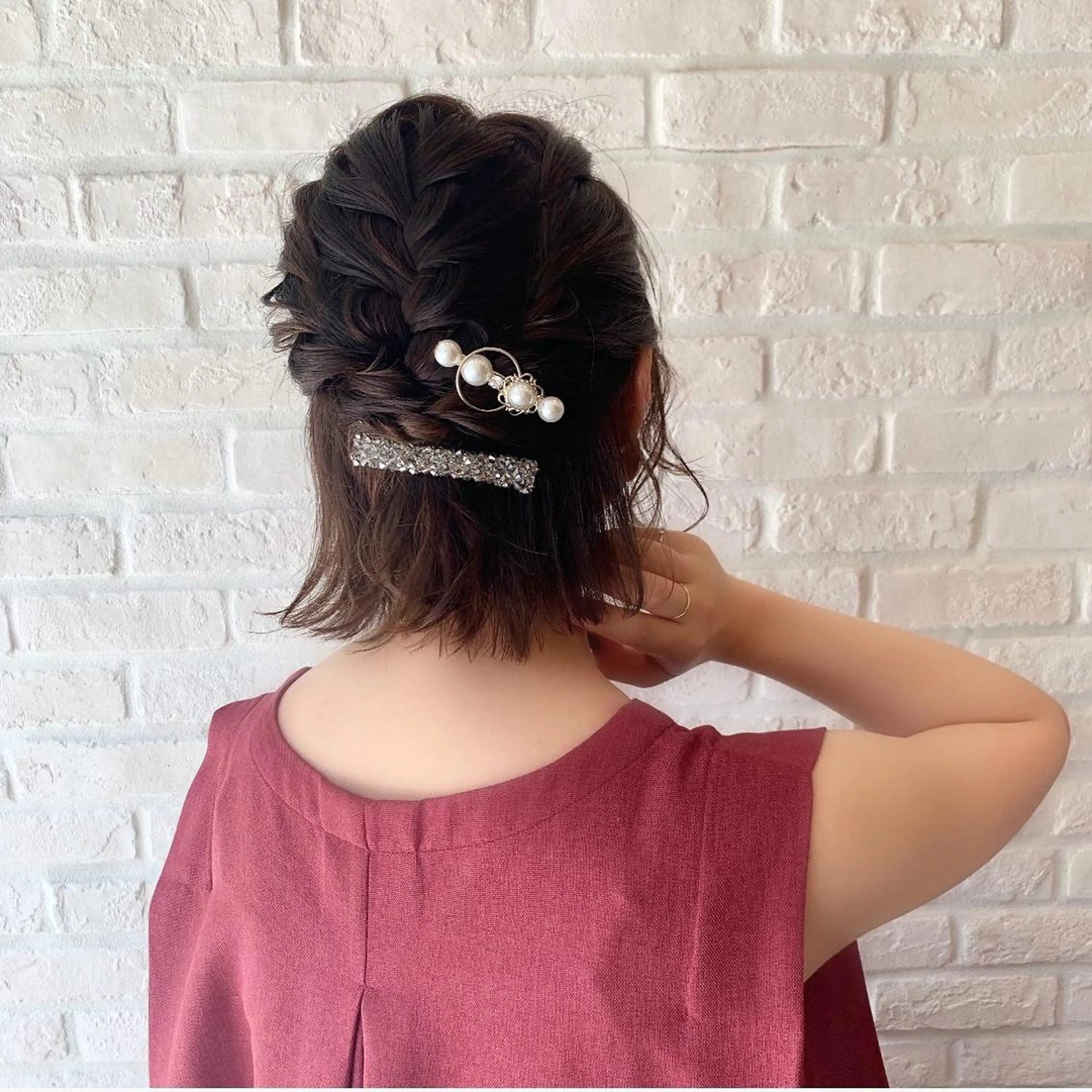 ショート カラー ヘアアレンジ ハーフアップ ショートボブ ボブ ショートヘア 飯塚 沙衣のヘアスタイル