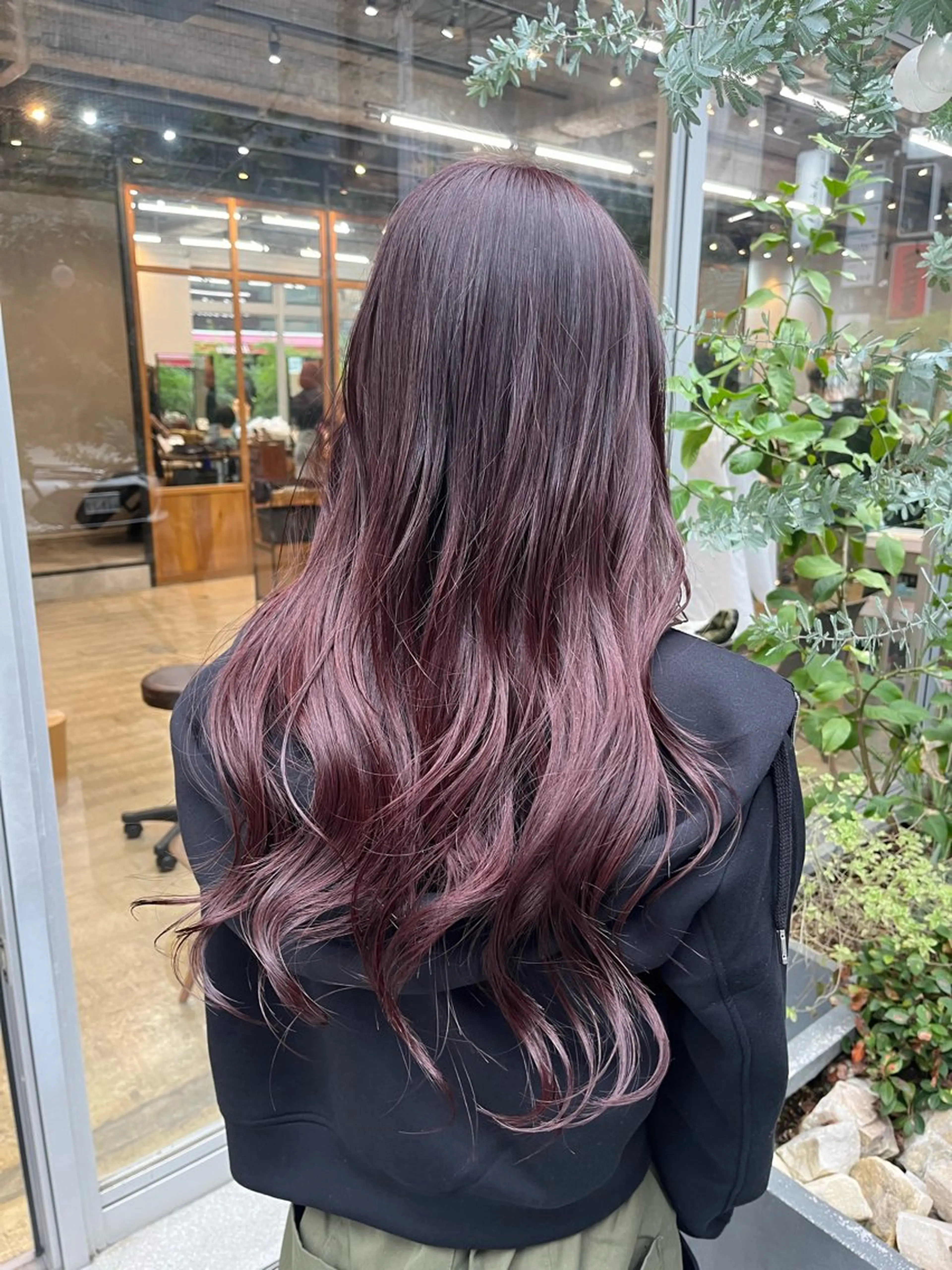 カラー ブラウンカラー ピンクカラー 相田 佳乃のヘアスタイル