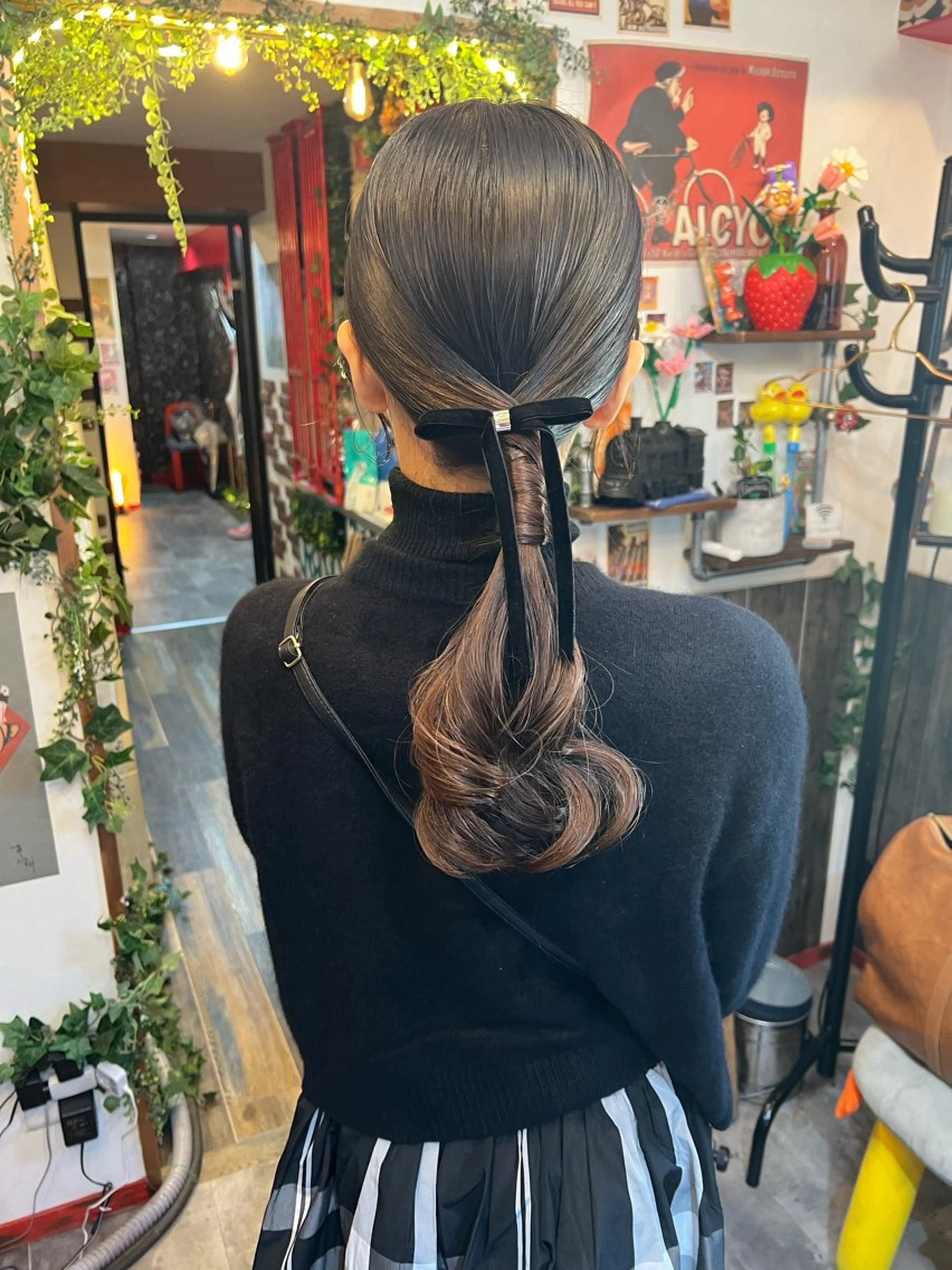 セミロング ヘアアレンジ ヘアセット カラーパティシエ facce🌼ikoのヘアスタイル