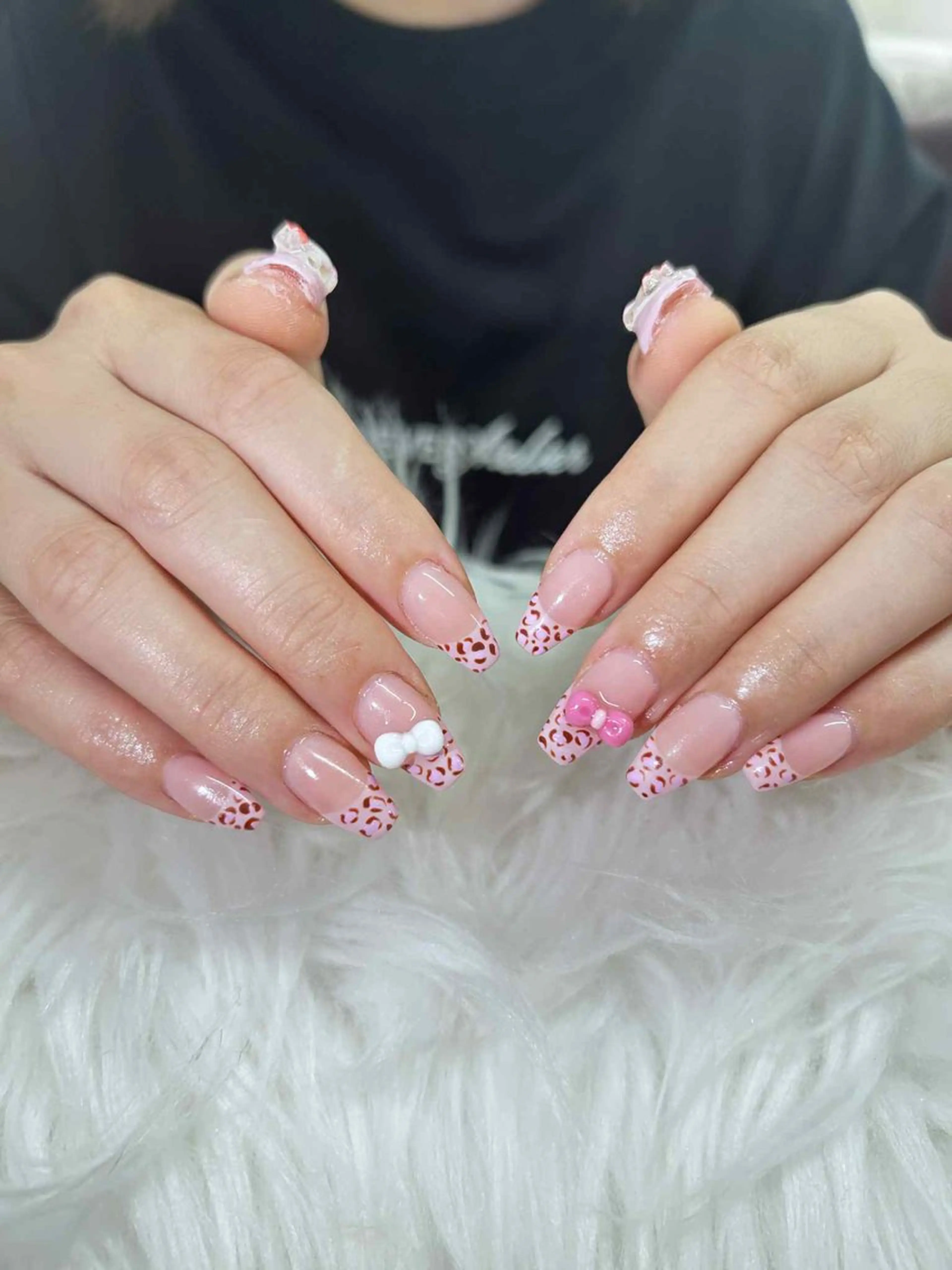 ネイル オーロラネイル チークネイル フットネイル フレンチネイル ハロウィン ハンドネイル Lumi Nail 新大久保3‘のネイルデザイン