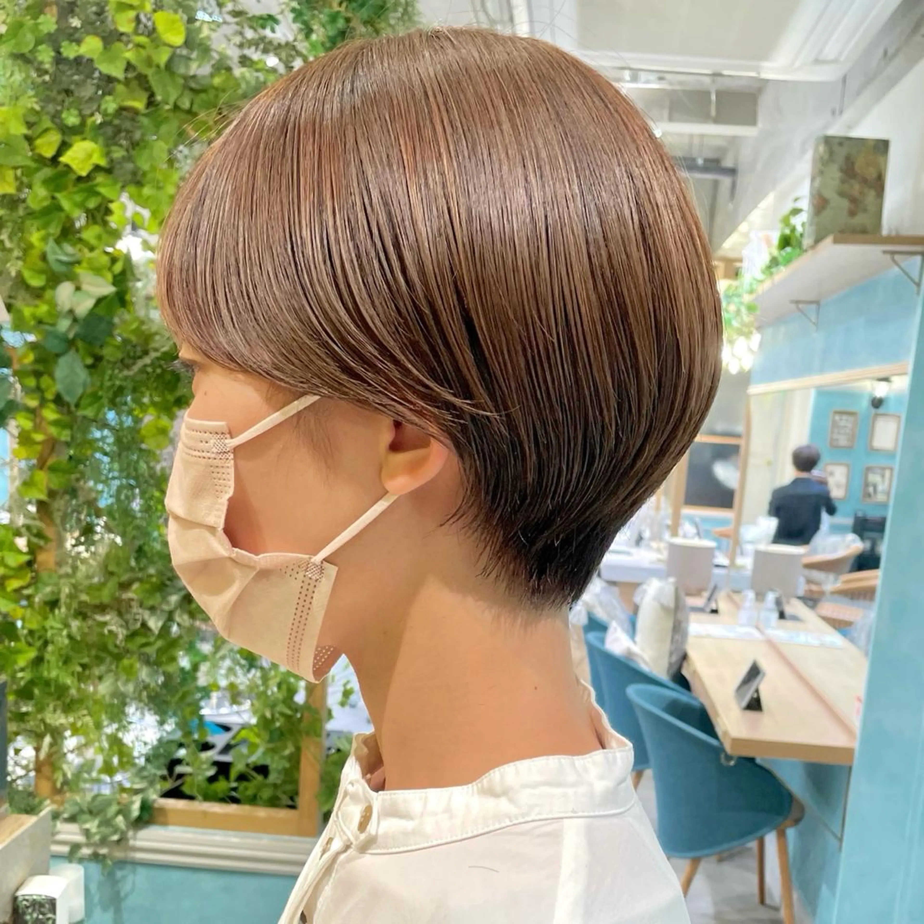 ショート カラー ショートボブ ボブ マッシュヘア ショートヘア カット ヘアカラー トリートメント 小泉 葵のヘアスタイル