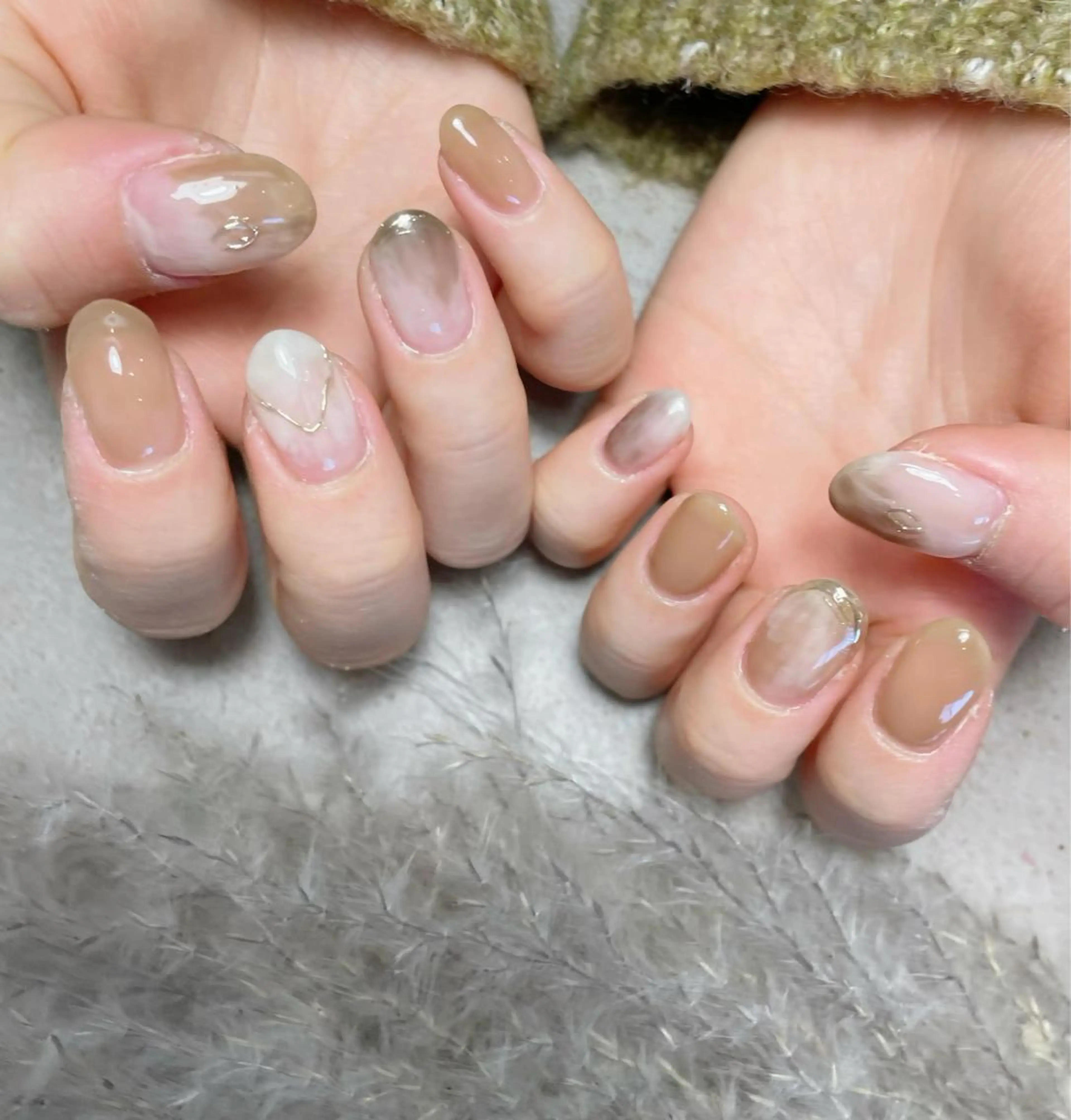 ネイル ニュアンスネイル nailsalon SIMB.のネイルデザイン