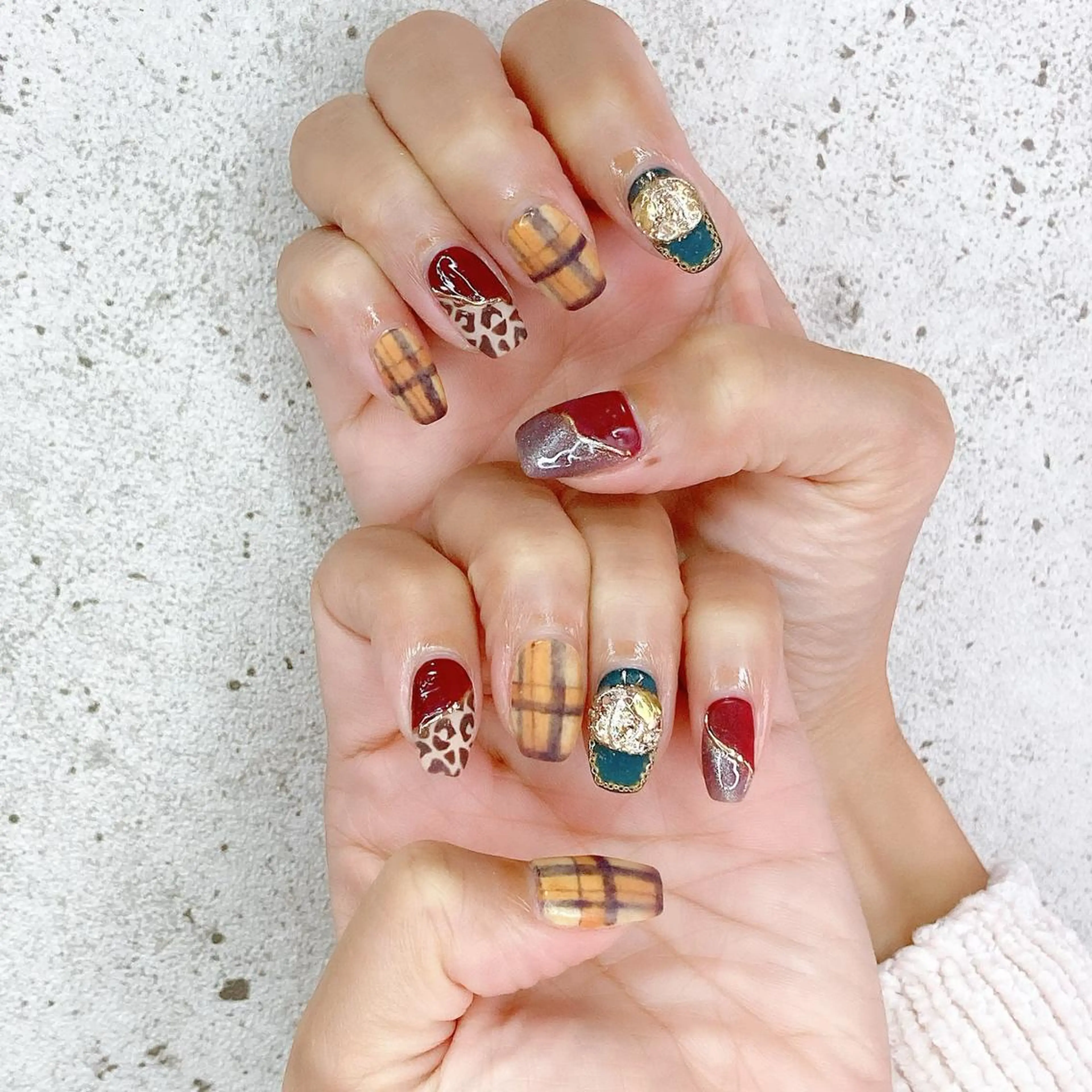 ネイル アニマル柄 ジェルネイル ハロウィン キラキラネイル マグネットネイル ハンドネイル Nail Kのネイルデザイン