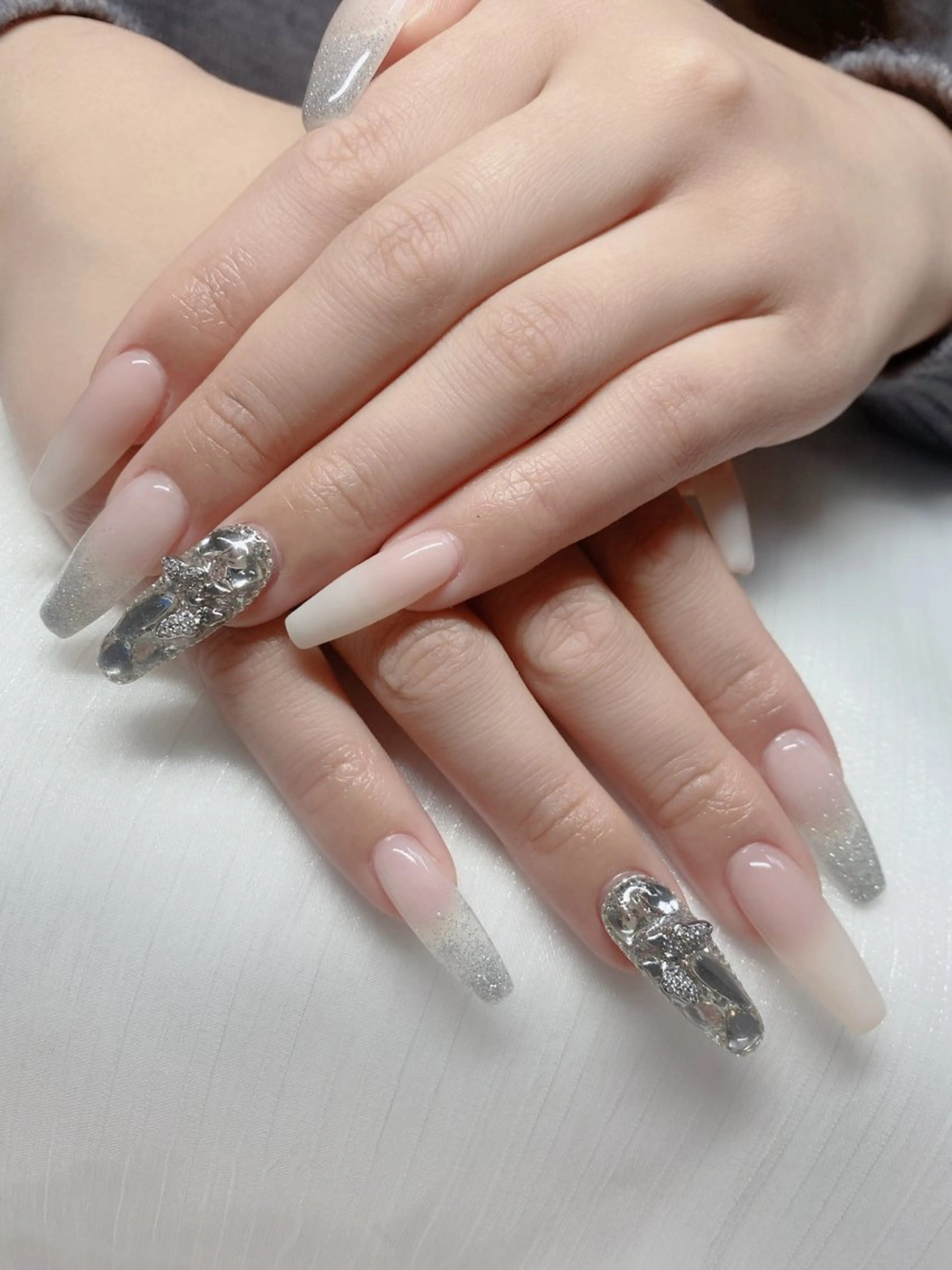 ネイル UniqueNail 長さだし専門店のネイルデザイン