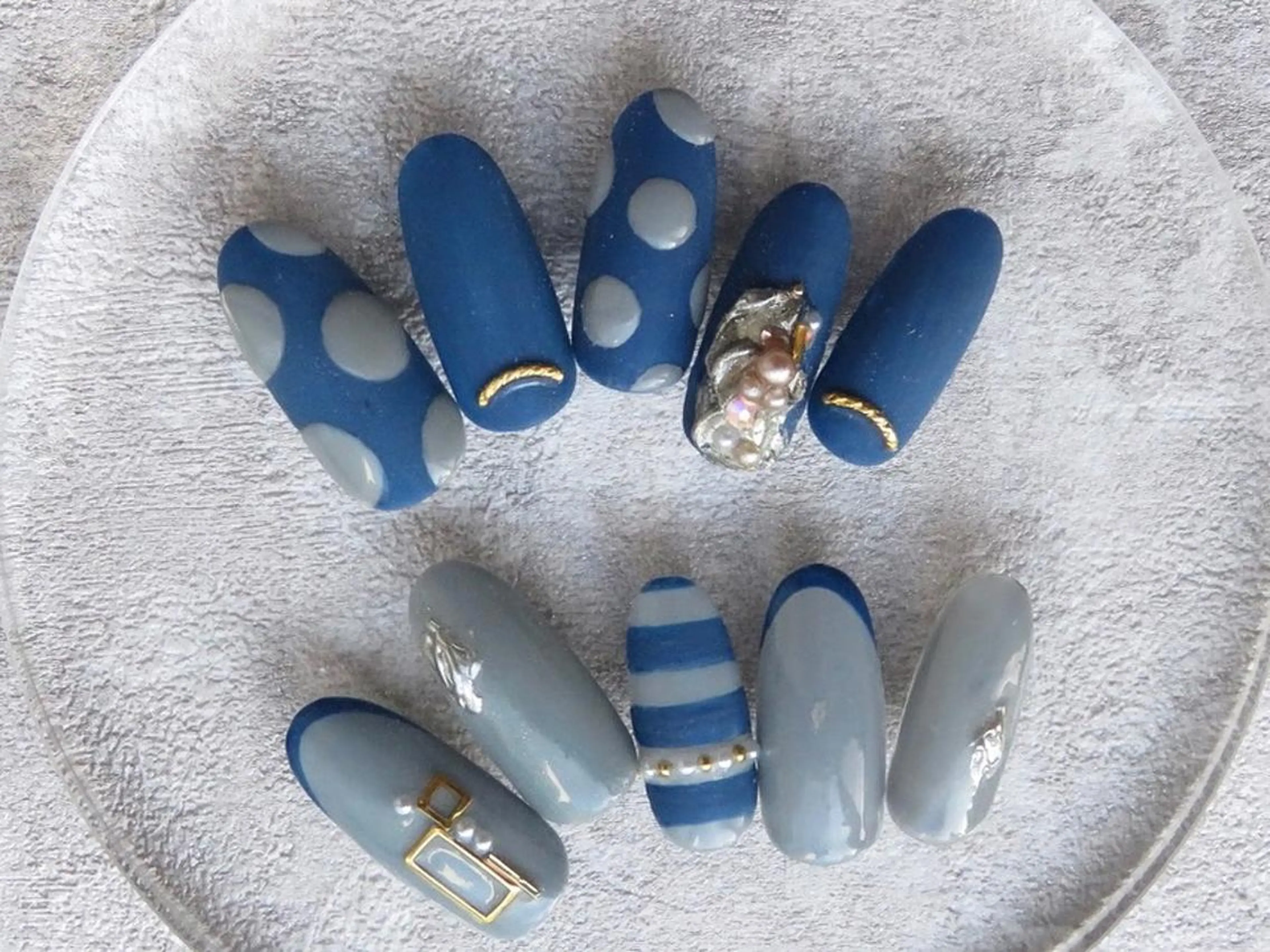 ネイル ONIKA Nail 青山通り店所属・ONIKA Nail 表参道A4🦋2分のネイルデザイン