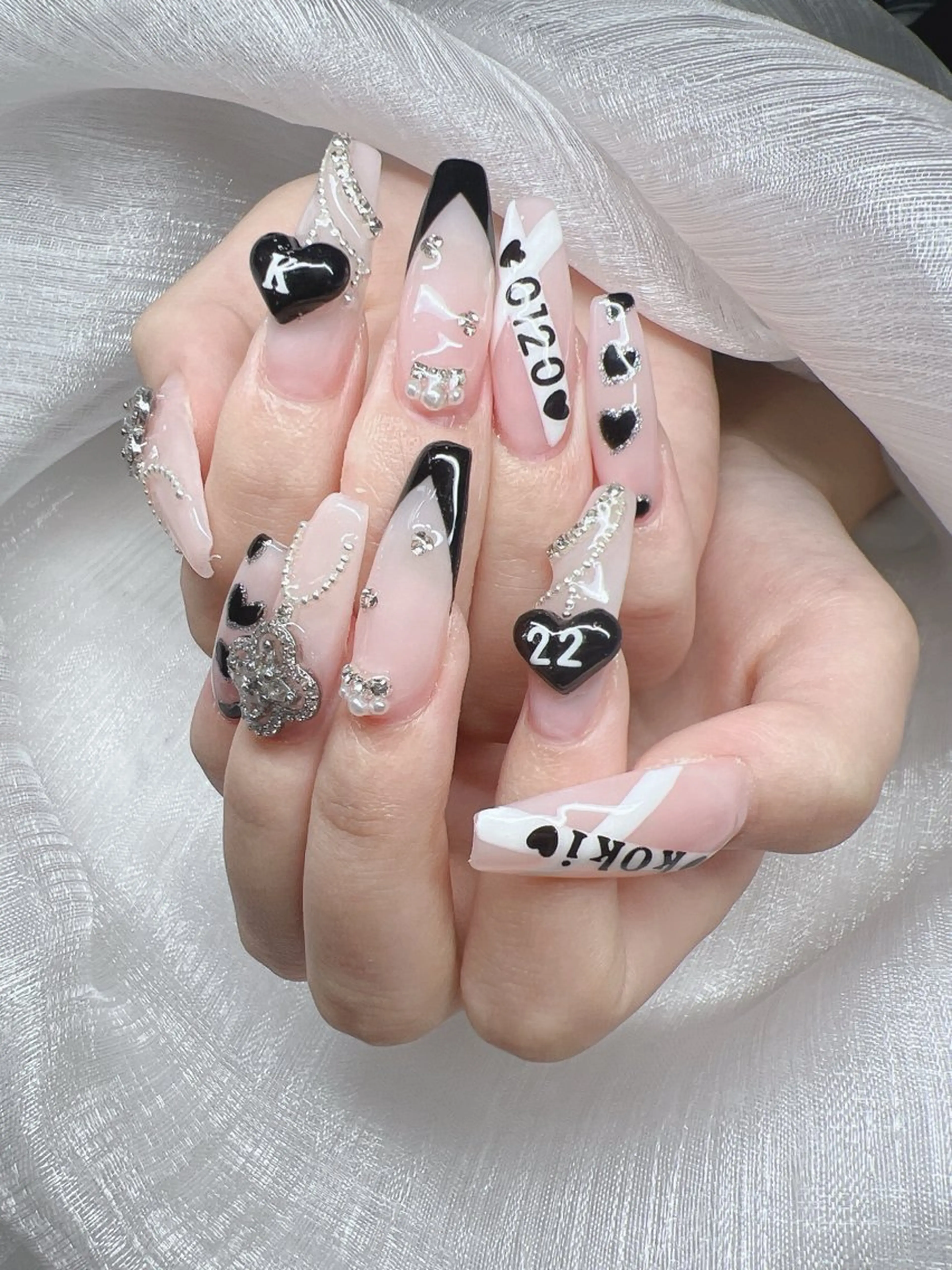 ネイル 長さ出し グラデーション キラキラネイル マグネットネイル ニュアンスネイル ハンドネイル Lee Nails チップ長さだし専門店のネイルデザイン