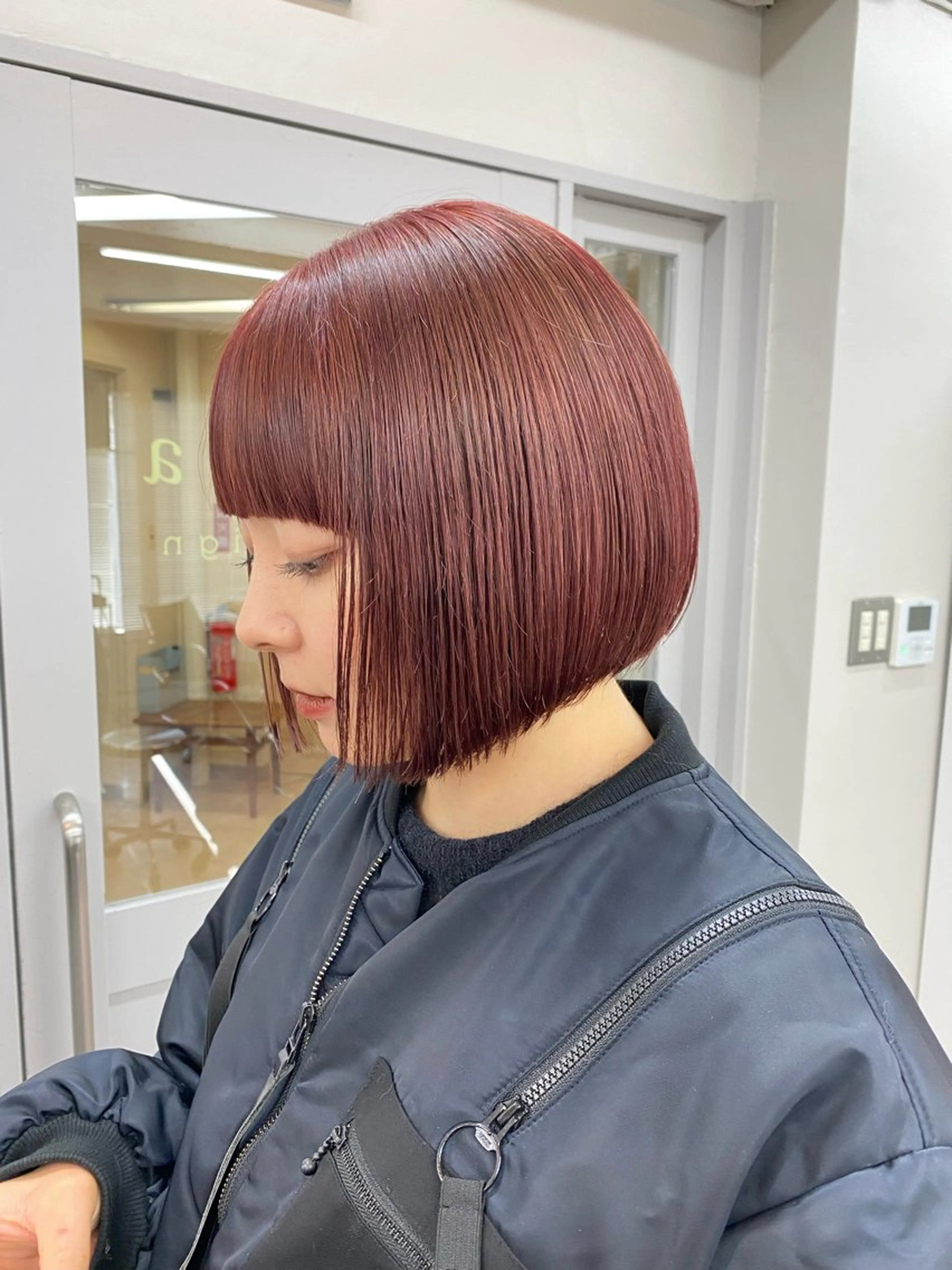 ショート カラー ブラウンカラー ピンクカラー ピンクブラウン ボブ カット ヘアカラー レイヤー暖色カラー 池袋Yamamotoのヘアスタイル