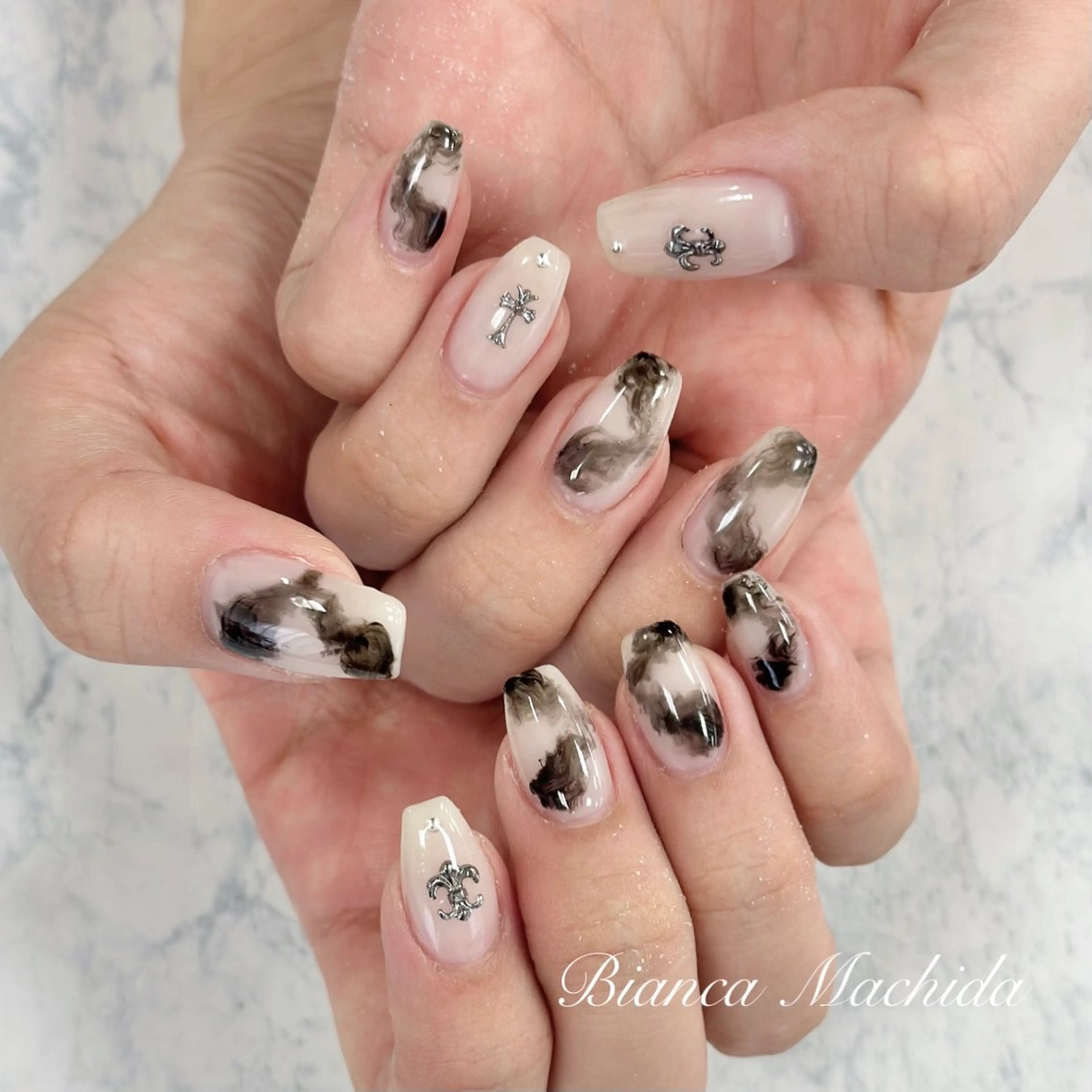 ネイル 持ち込み ハンドネイル Bianca👼🏻 OIKAWAのネイルデザイン