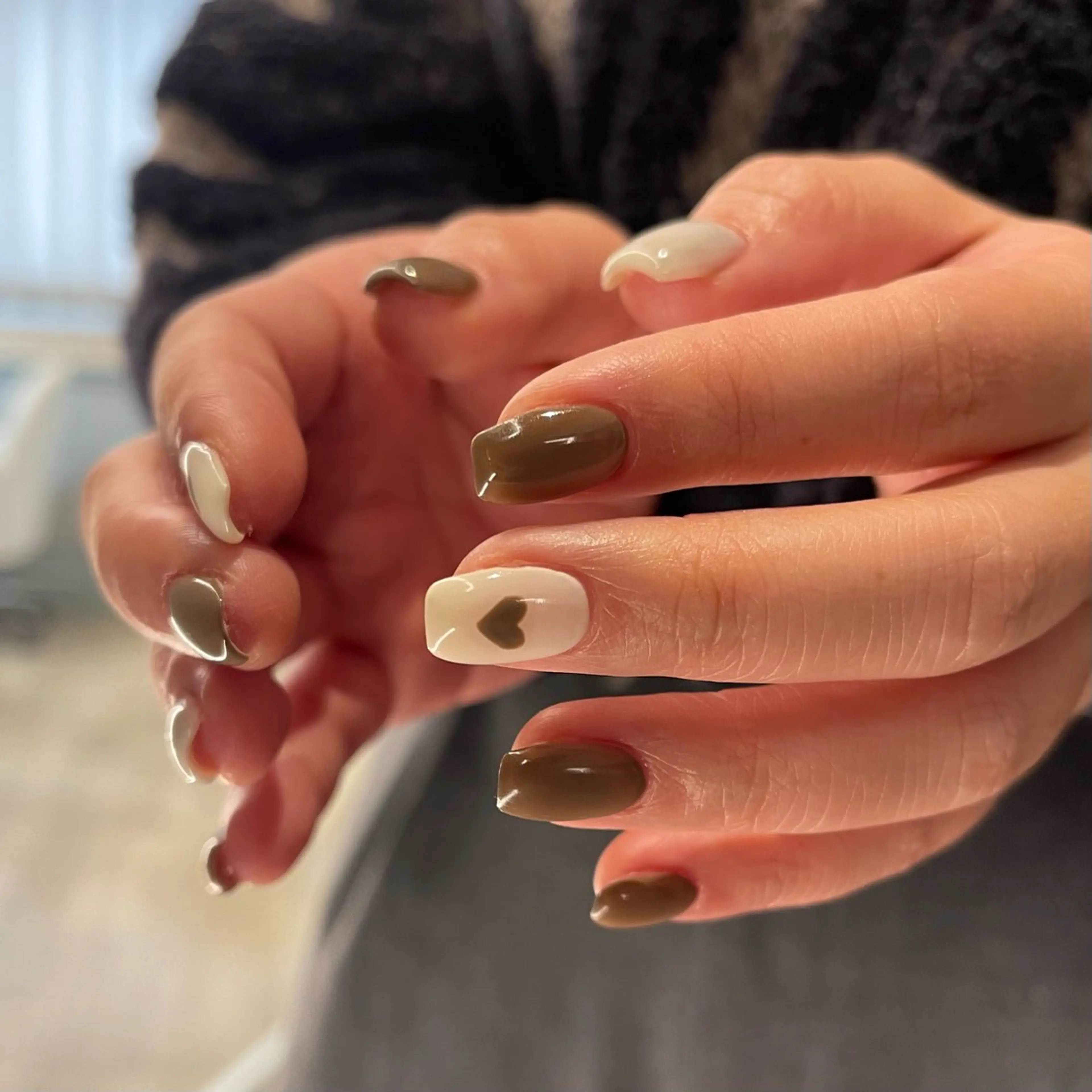 ネイル ハンドネイル chihiro 🗽のネイルデザイン