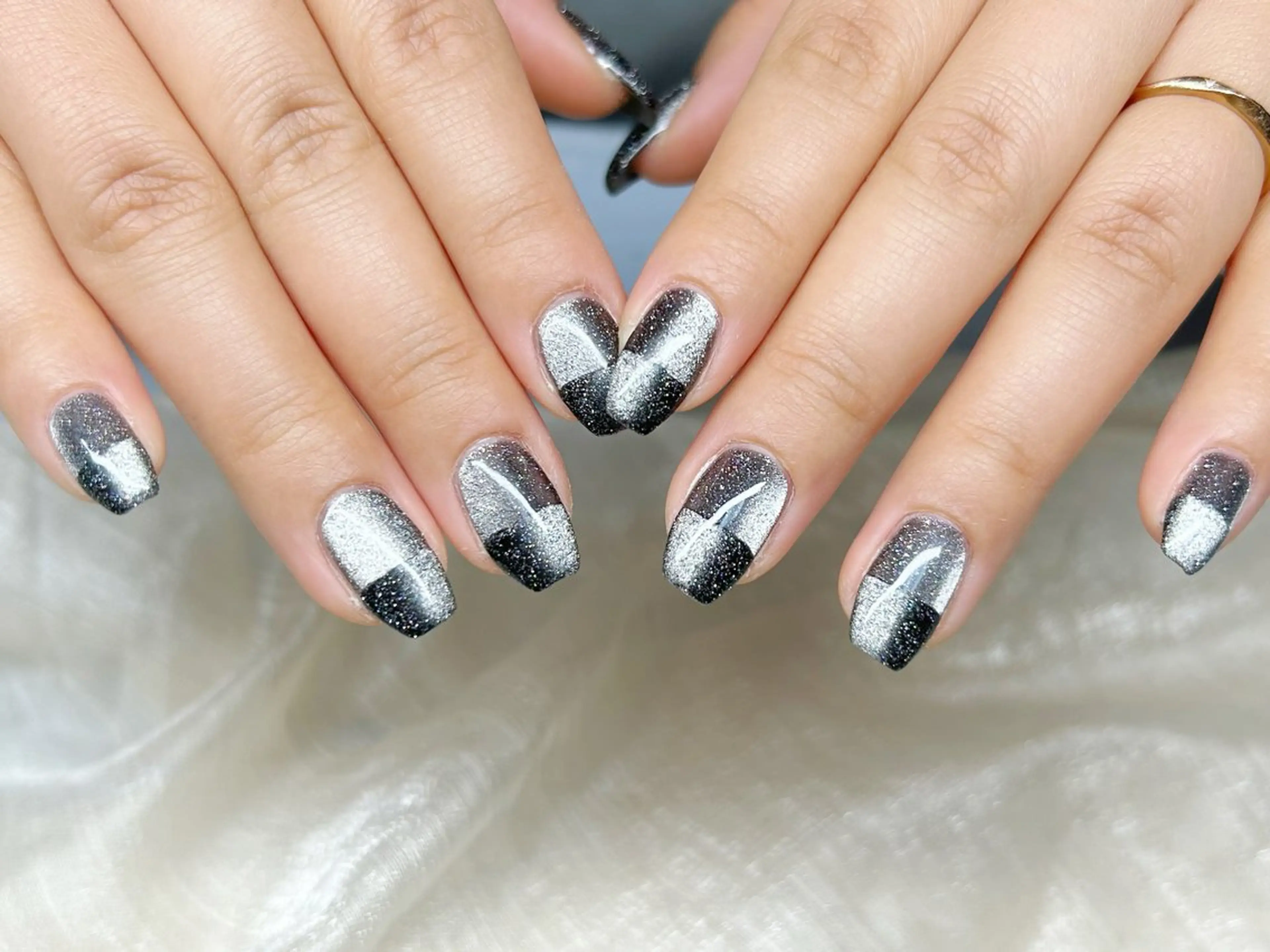 ネイル アートネイル 成人式 長さ出し フットネイル マグネットネイル ハンドネイル Lino Nailのネイルデザイン
