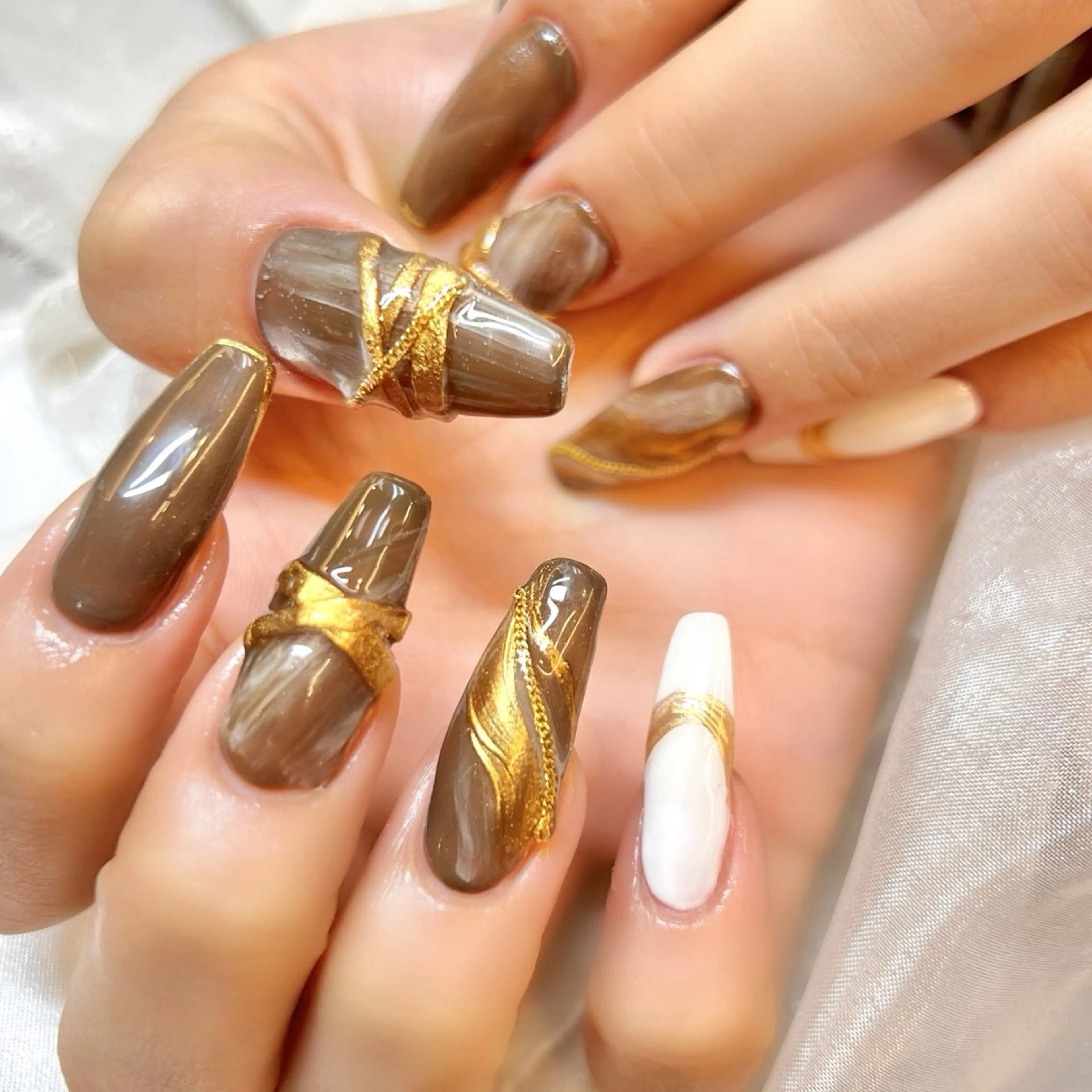 ネイル ハンドネイル clover nailのネイルデザイン