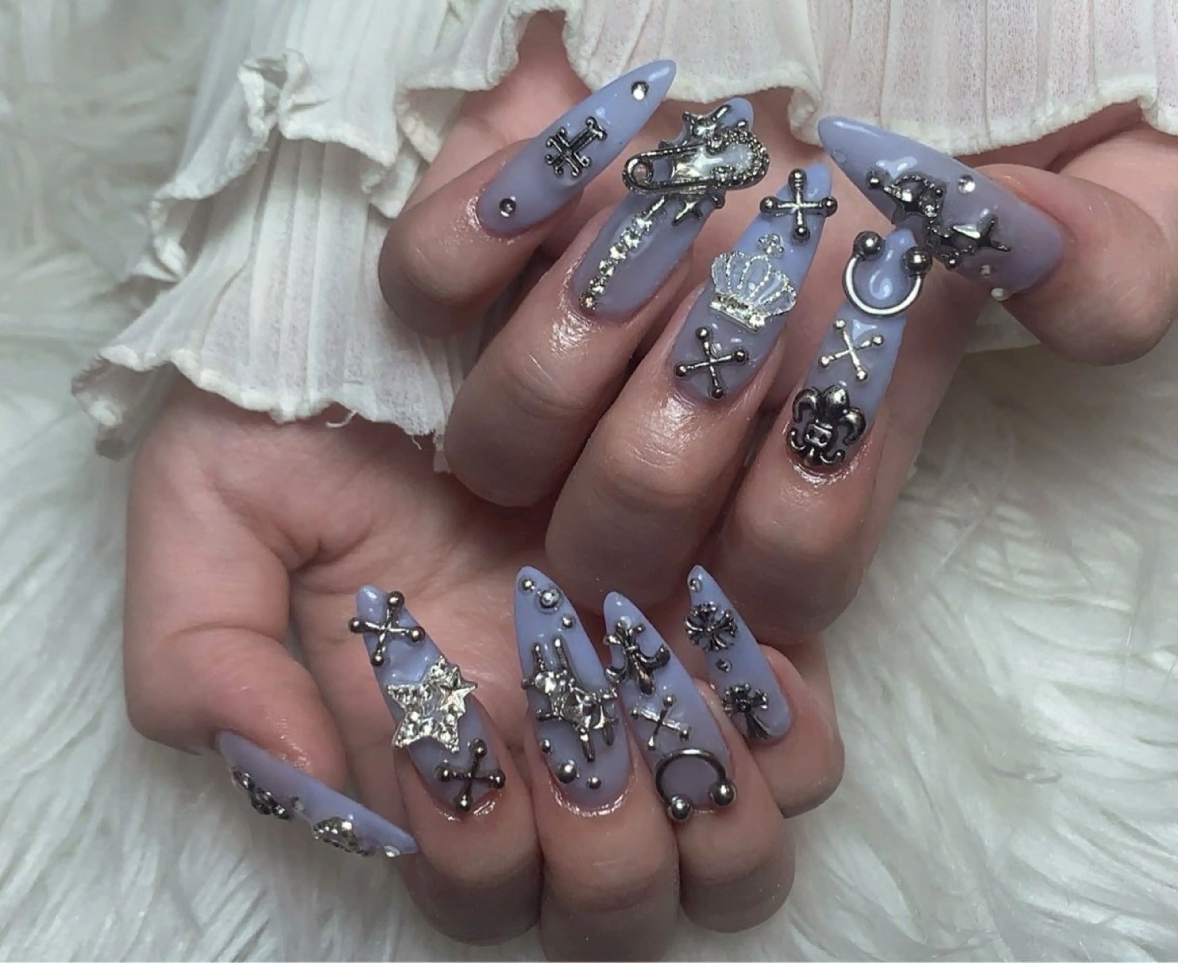 ネイル ハンドネイル ☁️Yun nail KiKi☁️のネイルデザイン