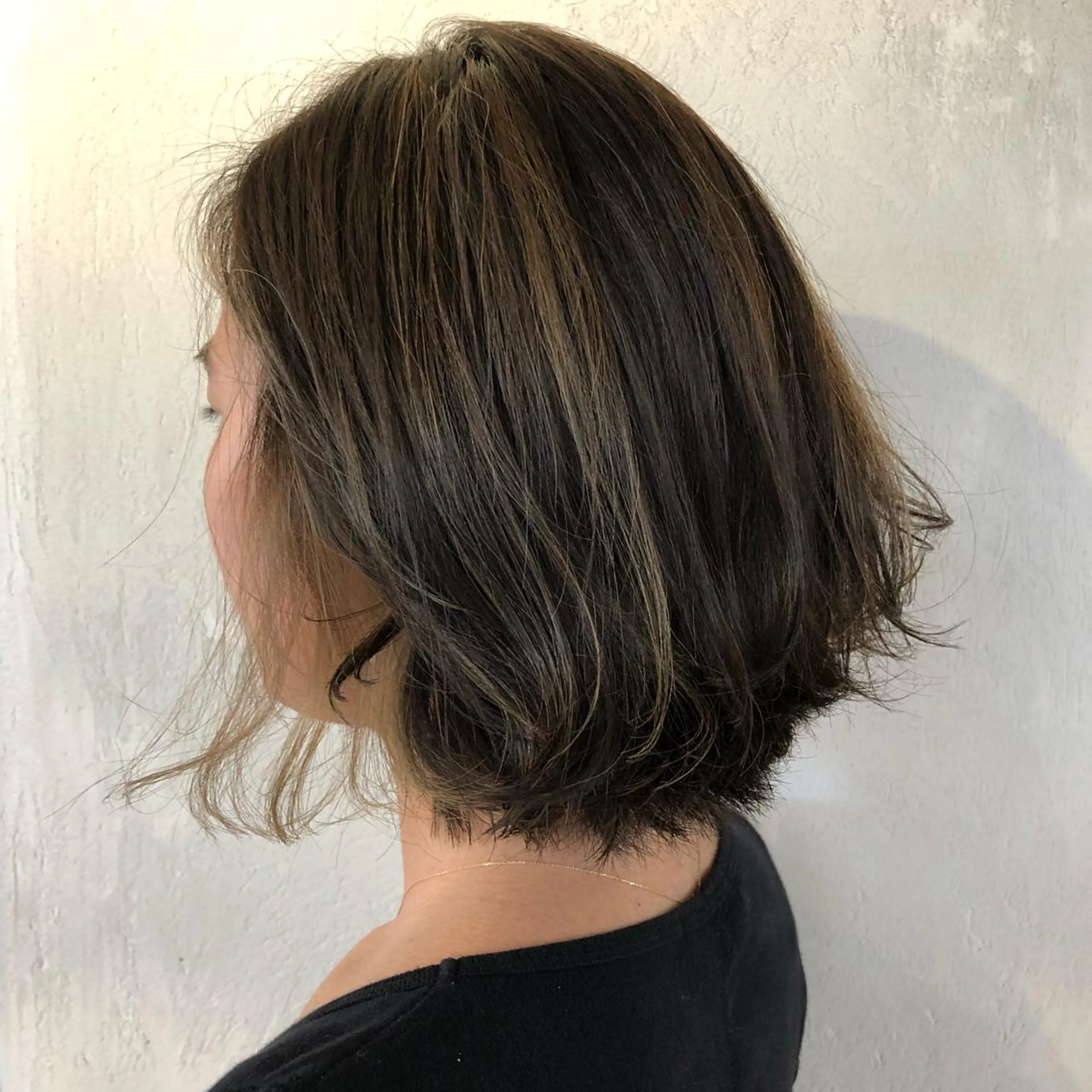 ショート レイヤーカット SATSUKI サツキのヘアスタイル