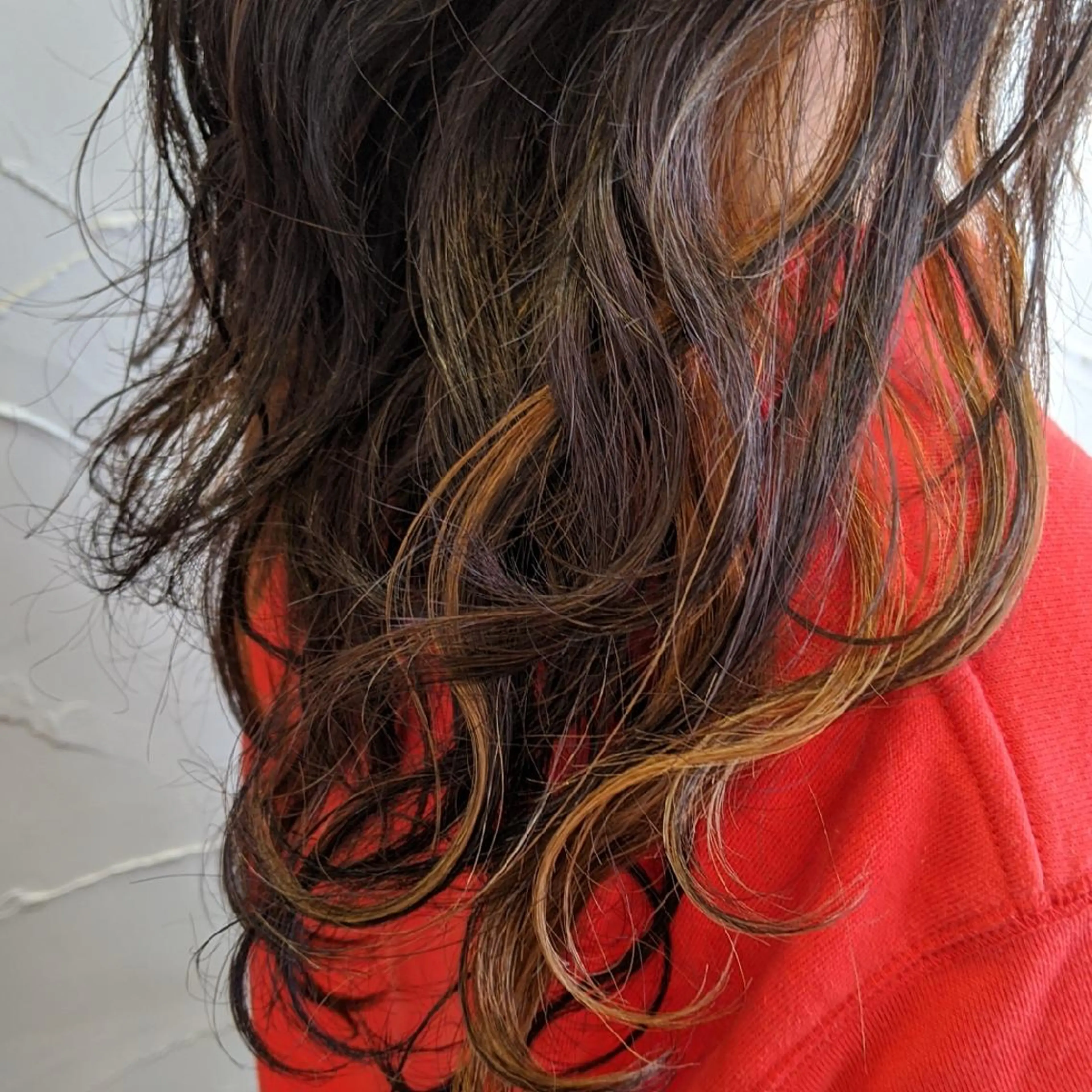 ロング カラー インナーカラー イエローカラー 髪質改善アンブリーチ 店長みやけななのヘアスタイル