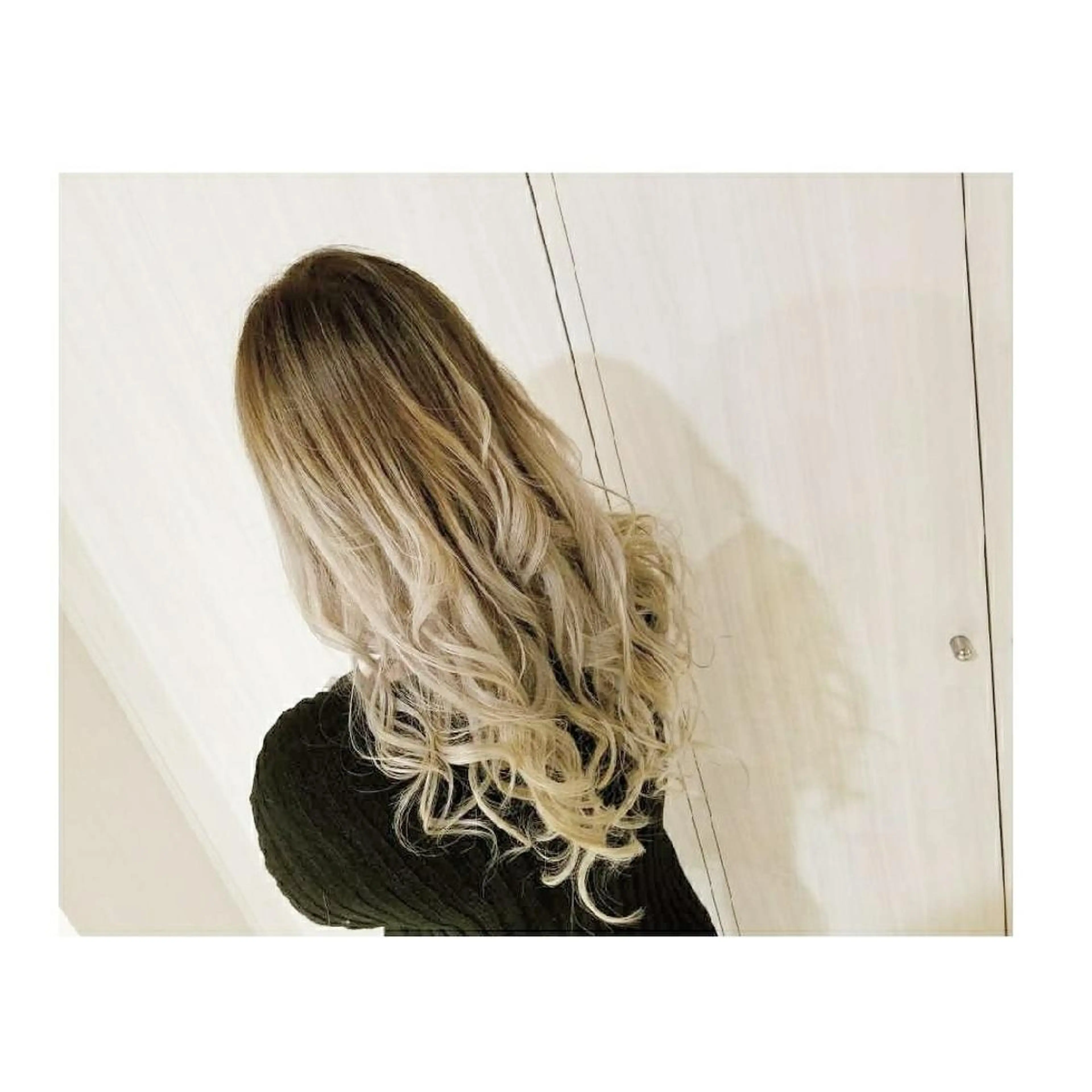 ロング 外国人風カラー Luana 矢場町のヘアスタイル