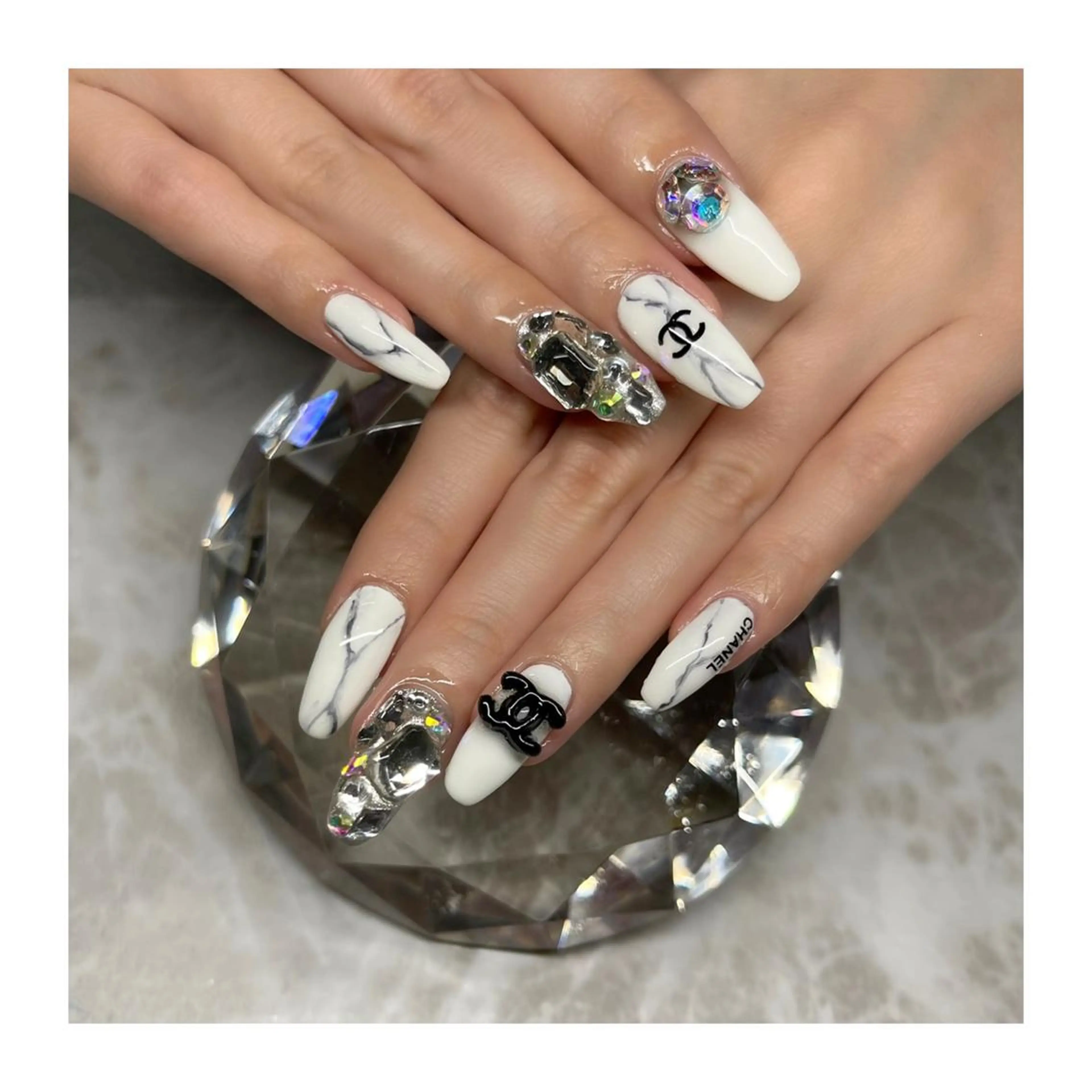 ネイル Nailsalon -Aのネイルデザイン