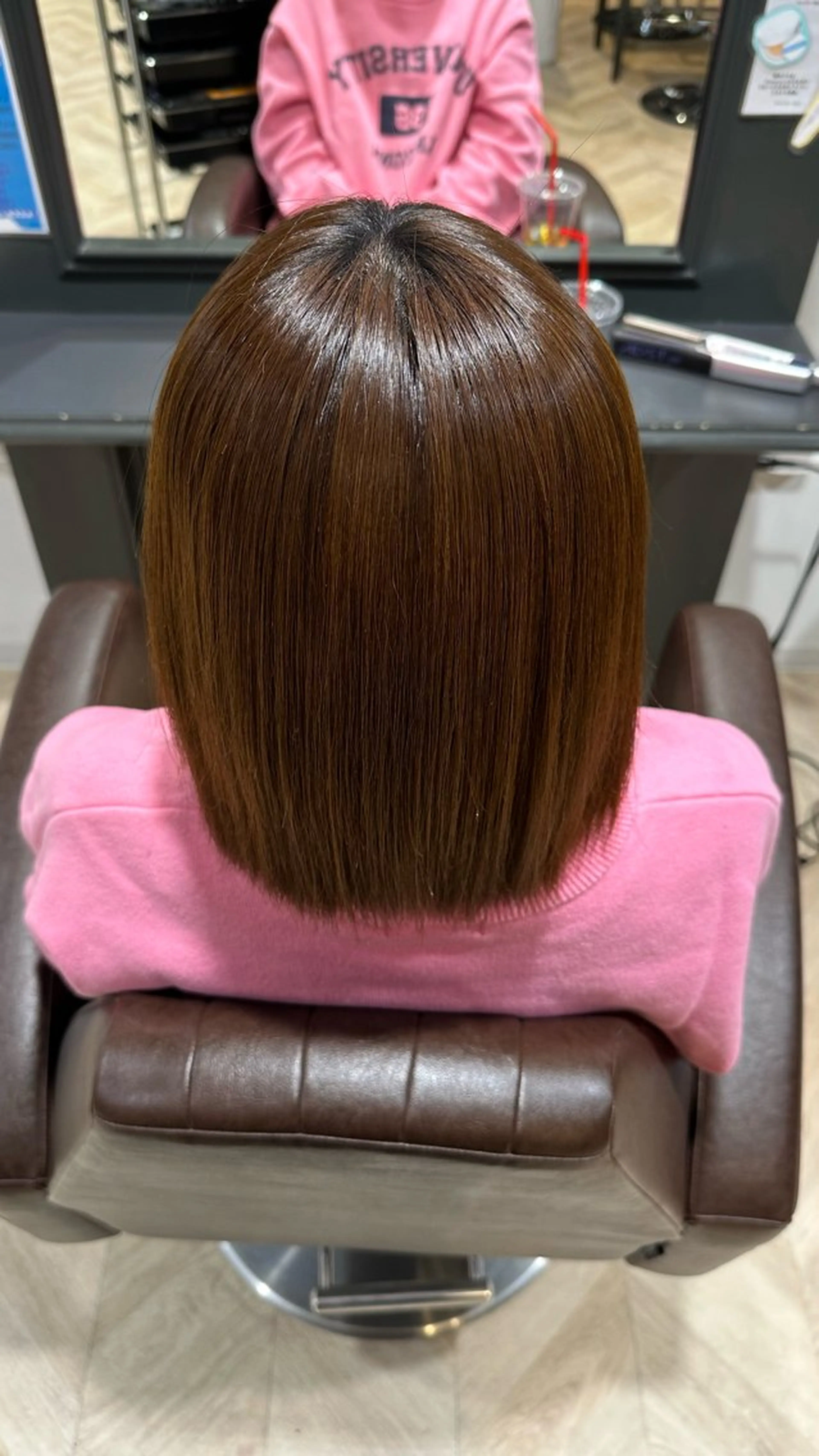 ショート 縮毛矯正 縮毛矯正／透明感カラ ー／西梅田/川上京香のヘアスタイル