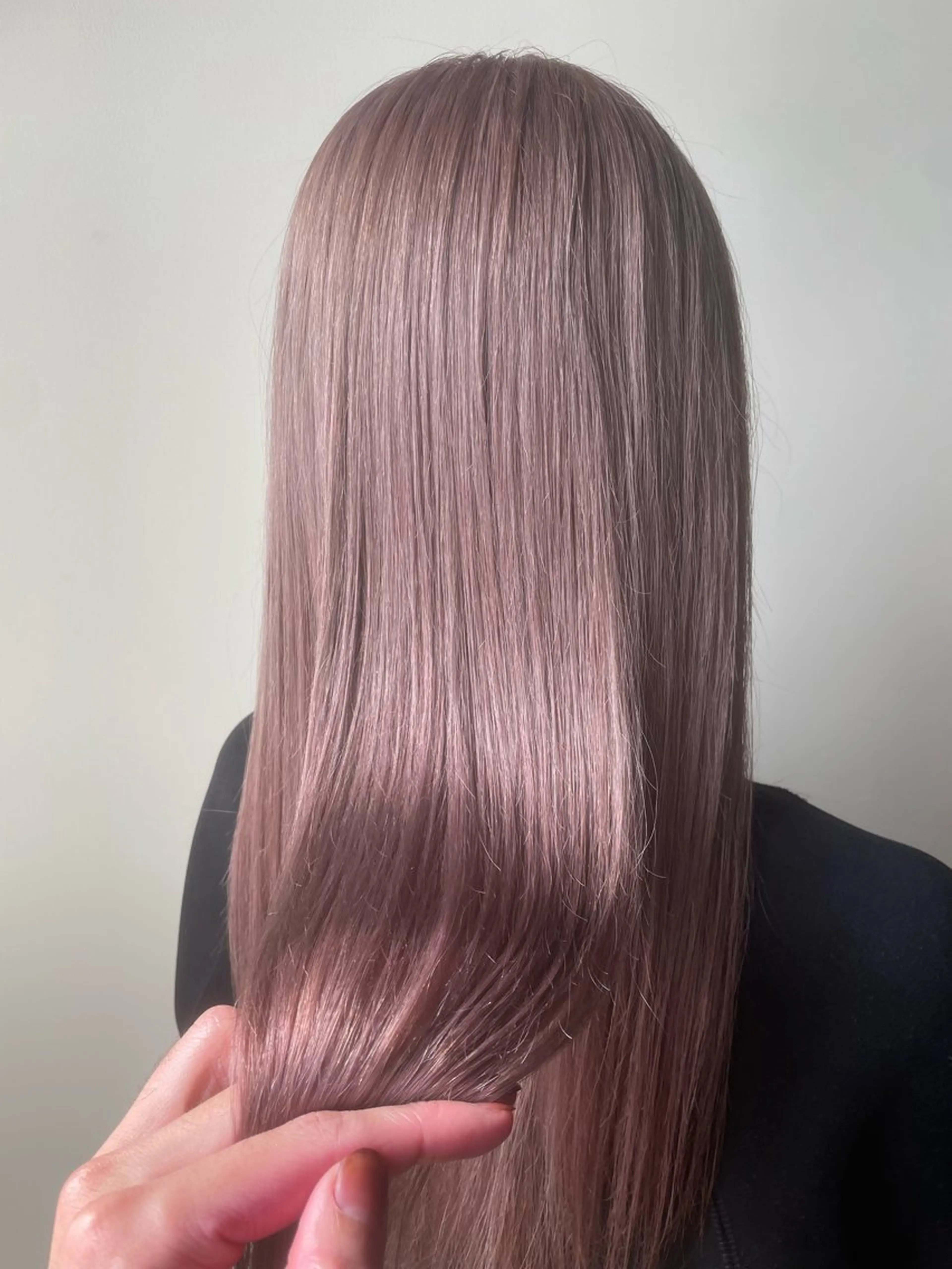 ミディアム ヘアカラー 透明感🌱ハイトーン ✨艶髪🫧川﨑　翼のヘアスタイル
