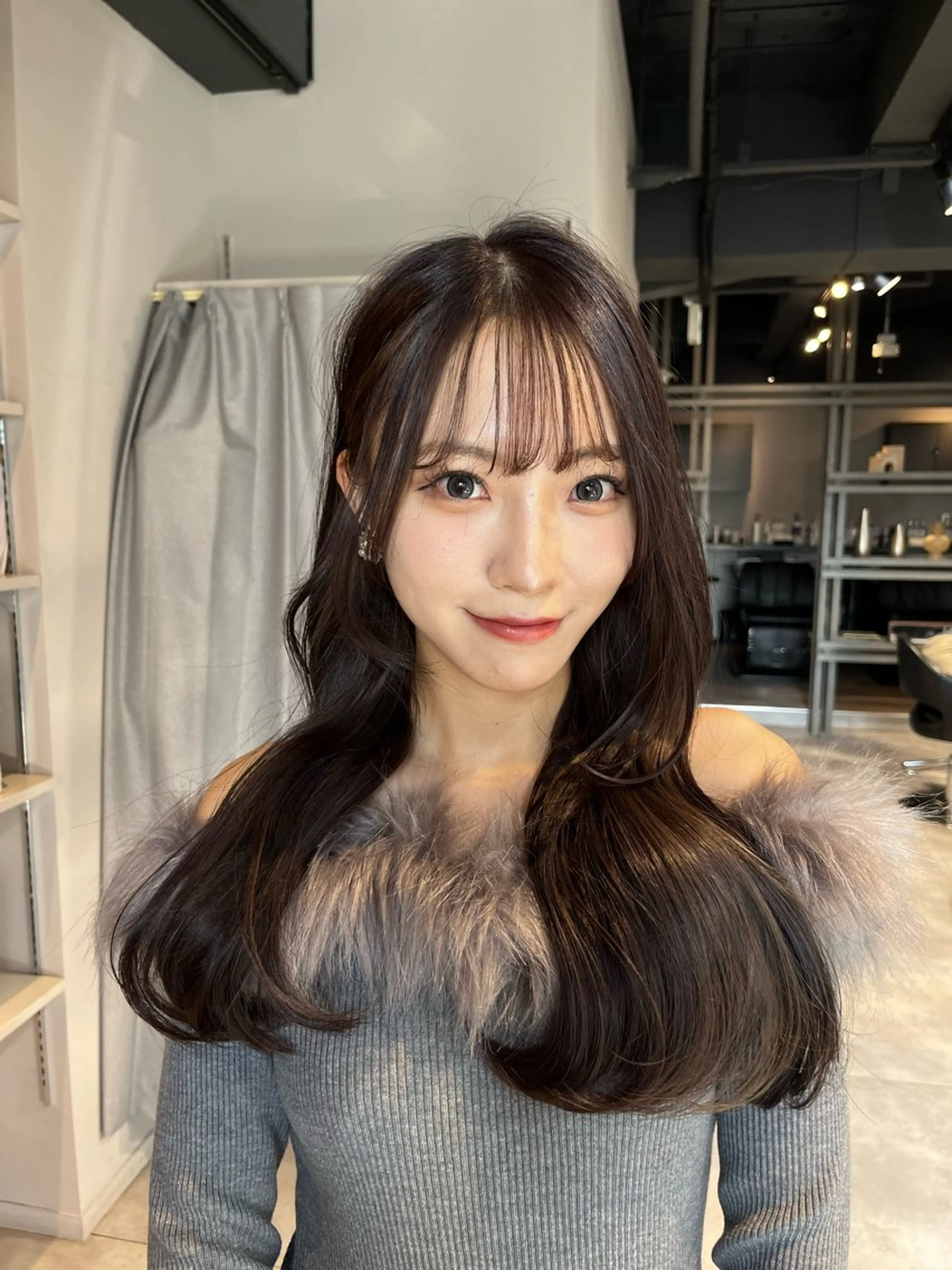 ロング カラー ベージュ/グレージュ 恵比寿/丸山陽平のヘアスタイル