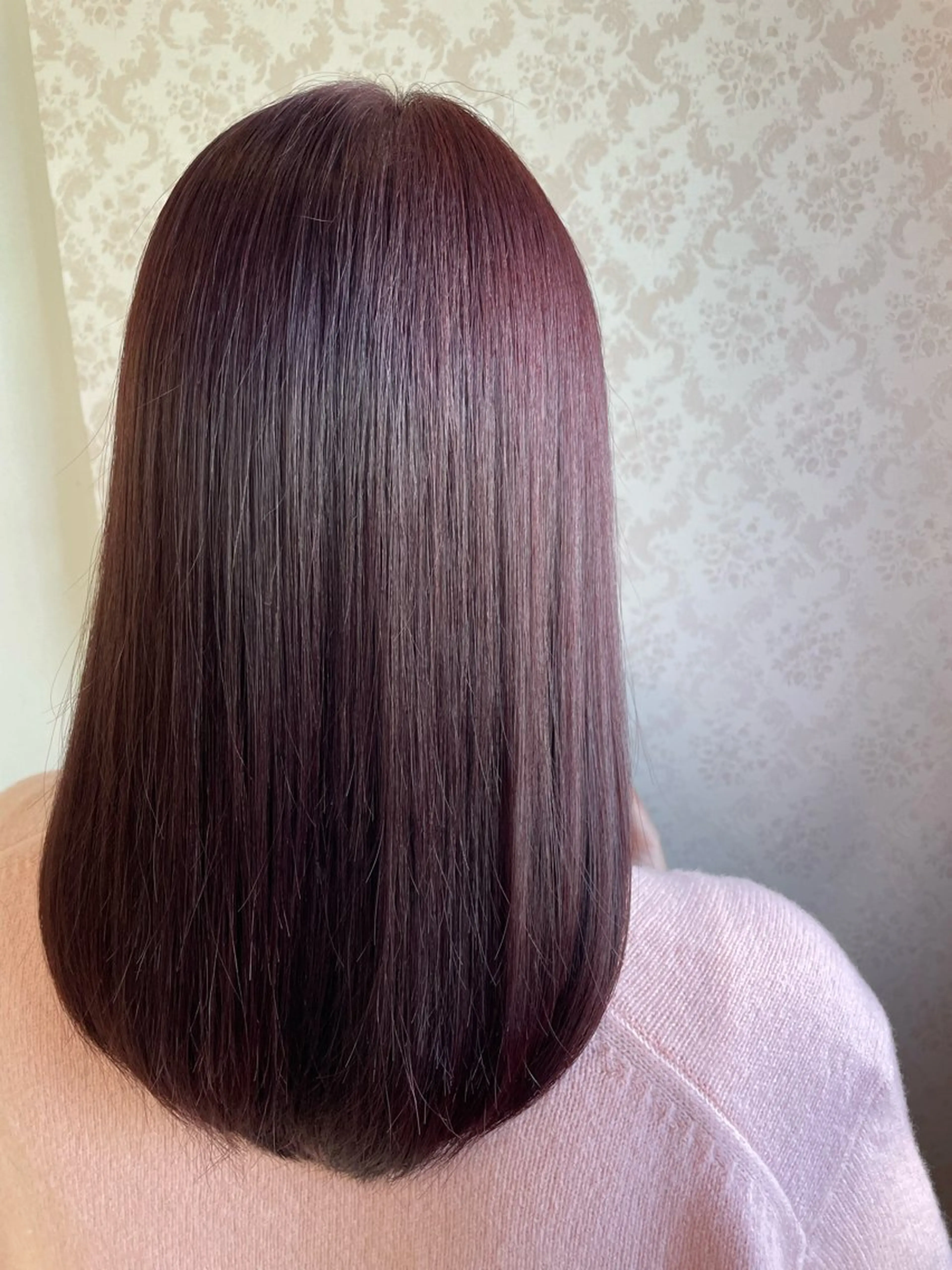 セミロング ヒヨシ ルナのヘアスタイル