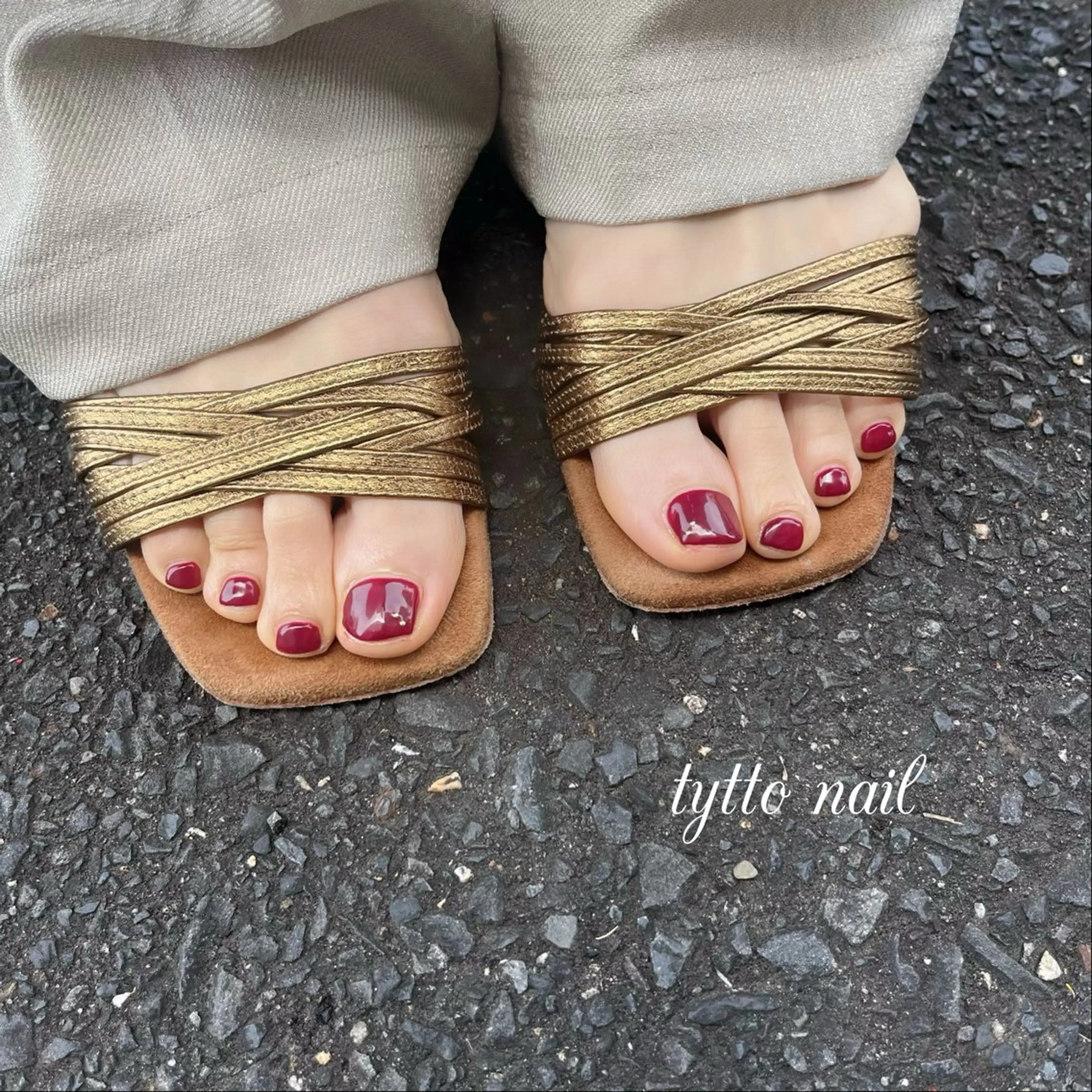 ネイル アートネイル ボルドー フットネイル オフィスネイル ワンカラーネイル フットネイル tytto nail ❤︎‪‪eri‪‪のネイルデザイン