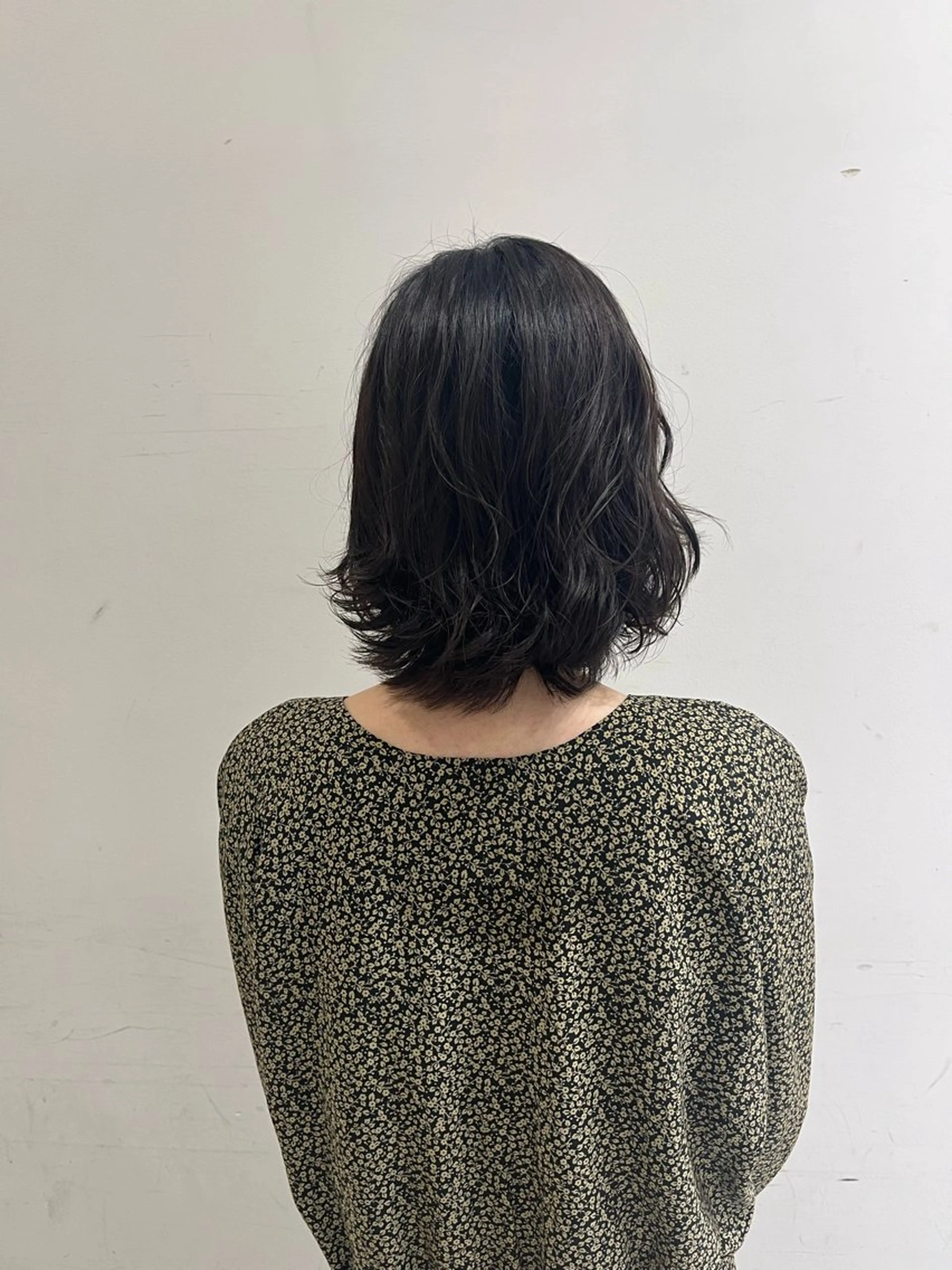 ミディアム パーマ ミディアムパーマ くびれヘア 石毛 大翔のヘアスタイル