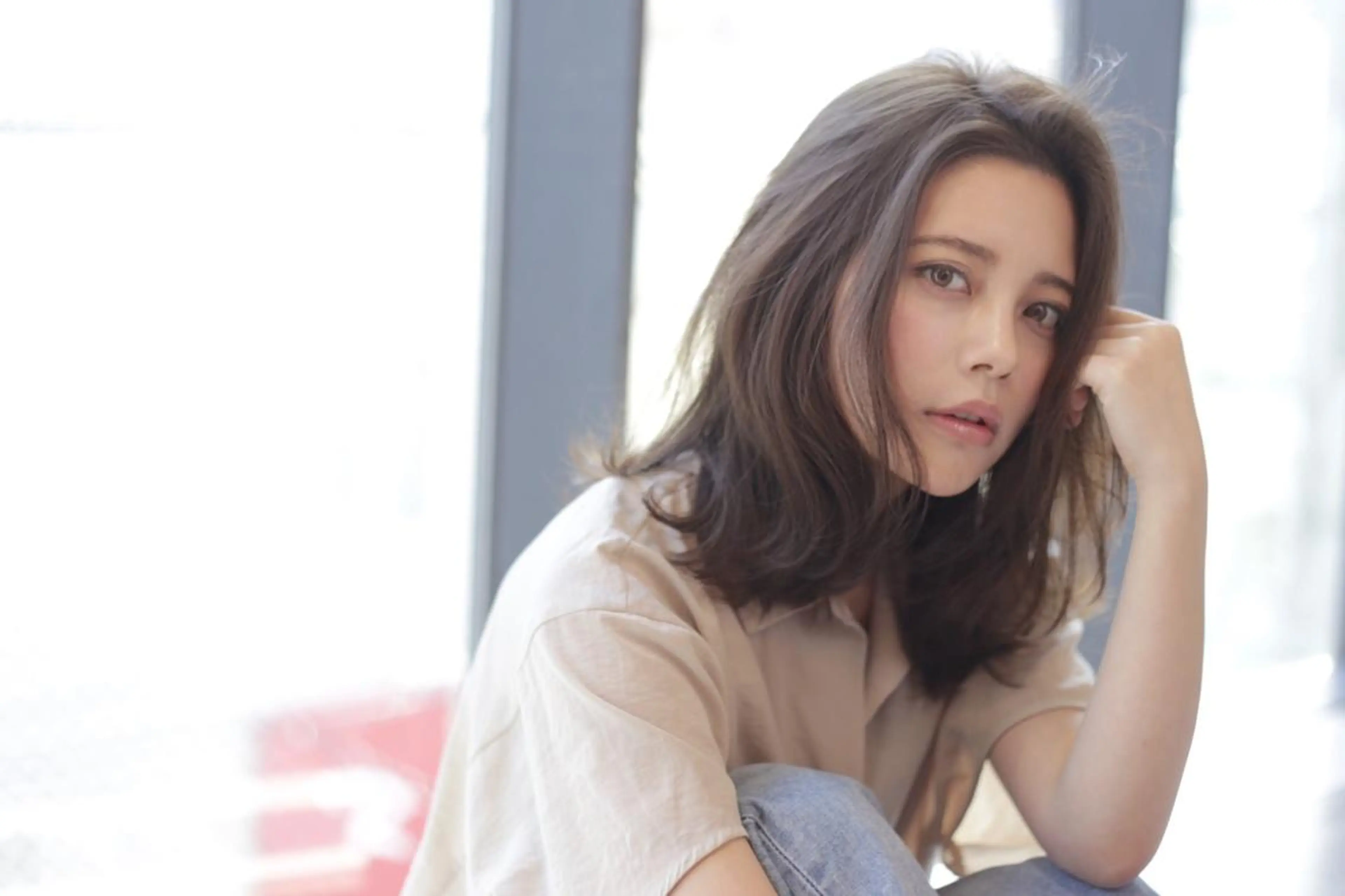 ミディアム 宮内 真乃のヘアスタイル