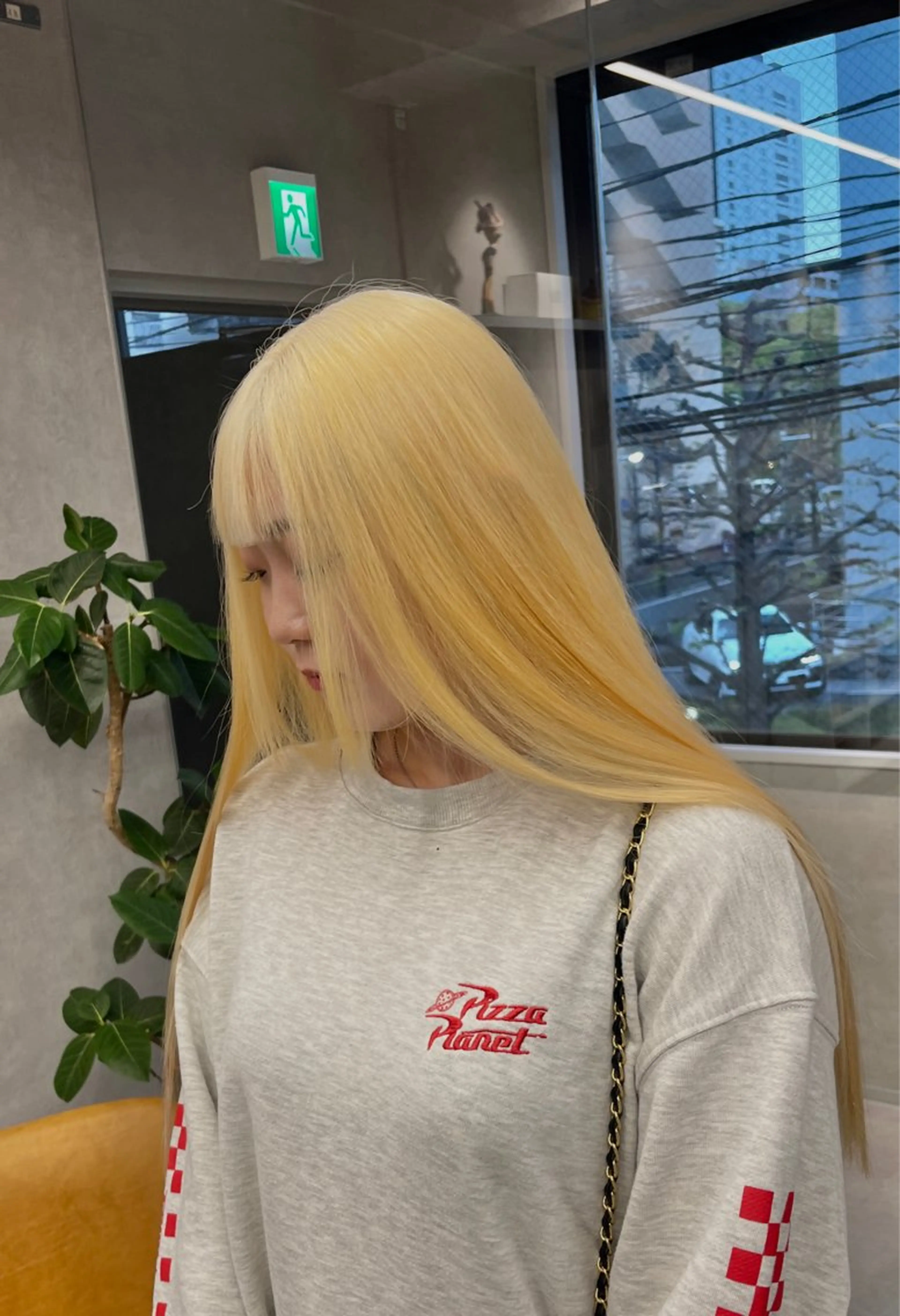 ロング カラー ブリーチ 抜きっぱなしブロンド vancy所属・Abe yuyaのヘアスタイル