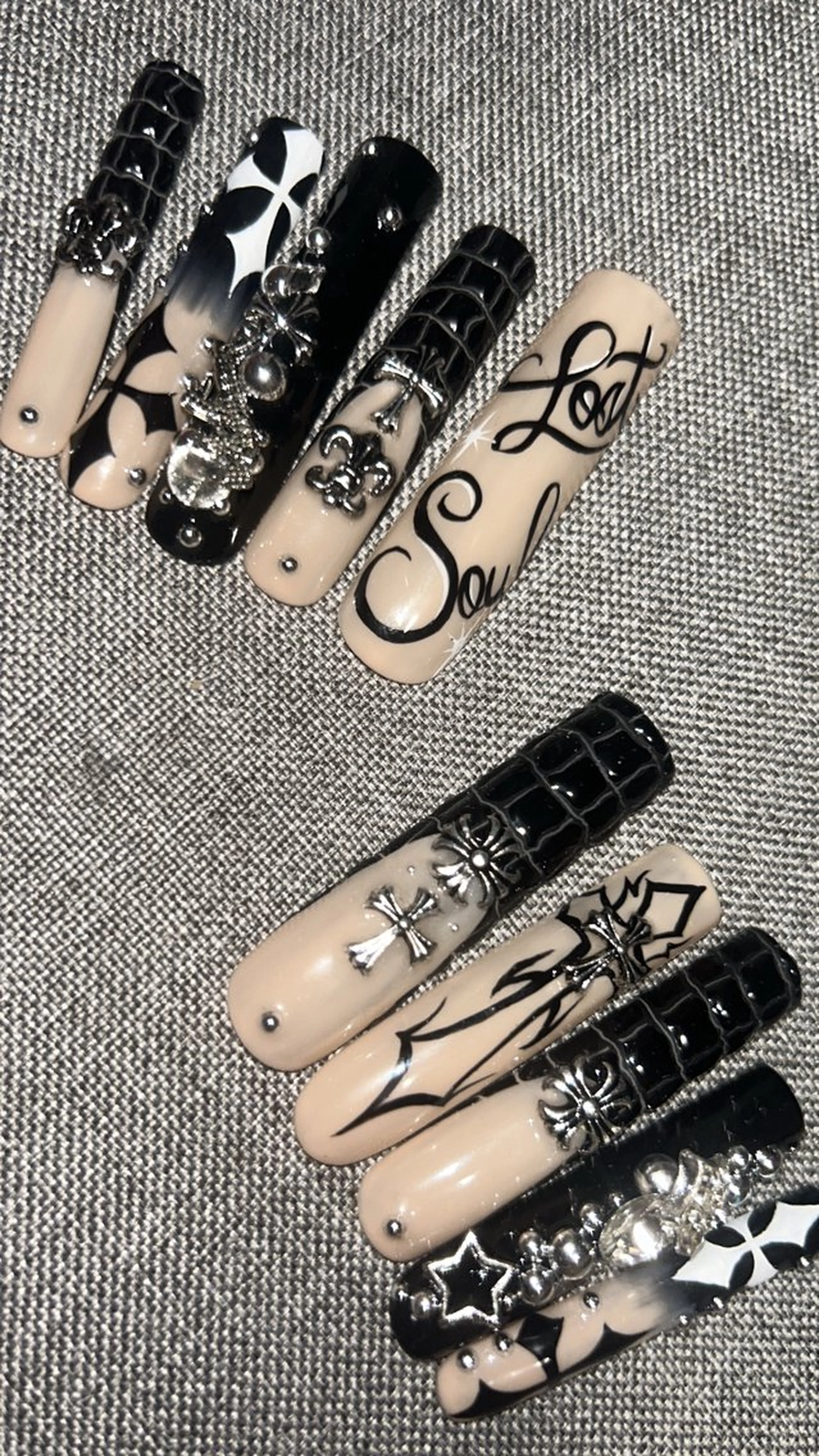 ネイル ハンドネイル ⛓Miyu ⛓のネイルデザイン