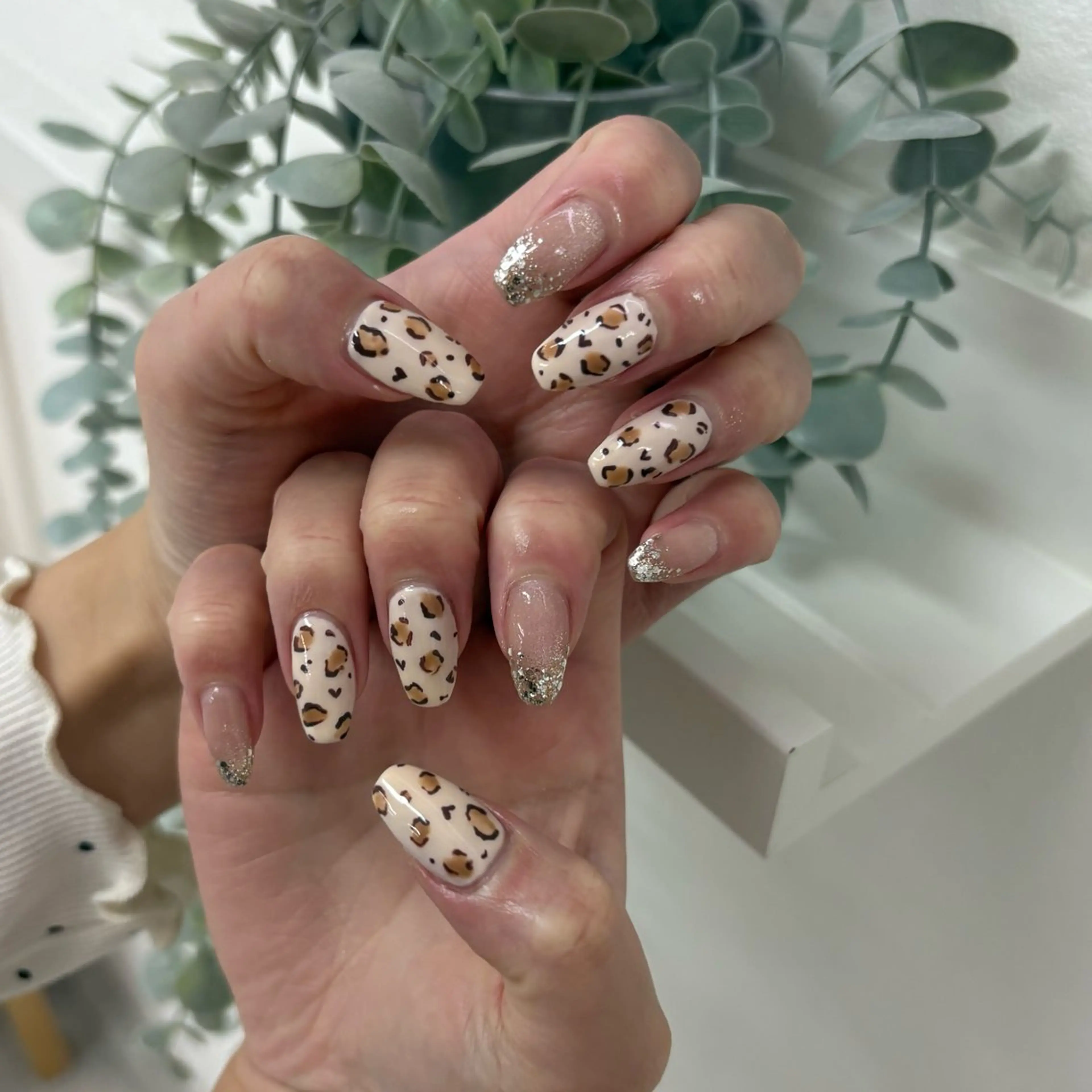 ネイル マグネットネイル ハンドネイル リリーズネイル 伊藤のネイルデザイン