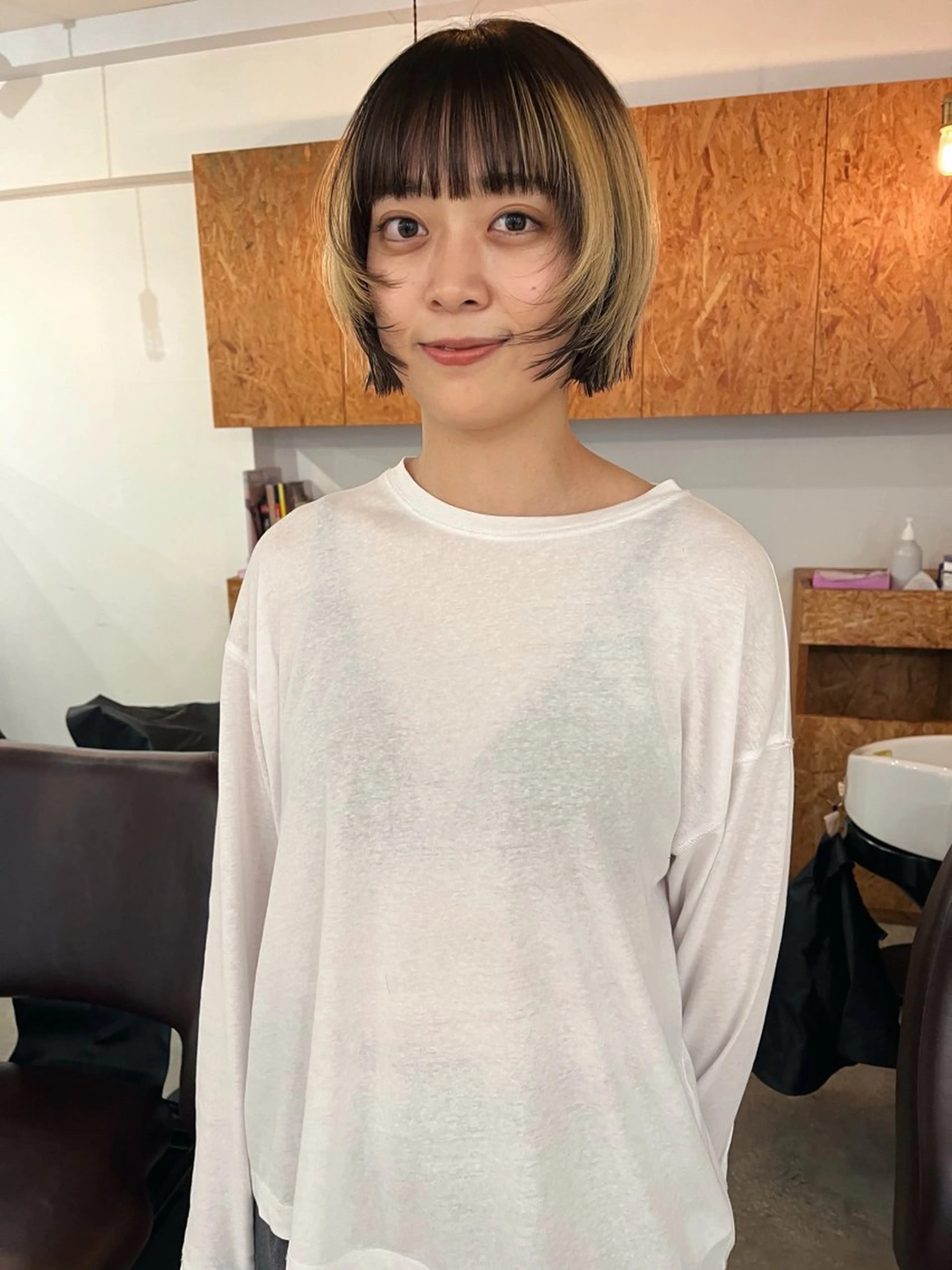 ショート 暖色カラー 🌼クニトウメイのヘアスタイル