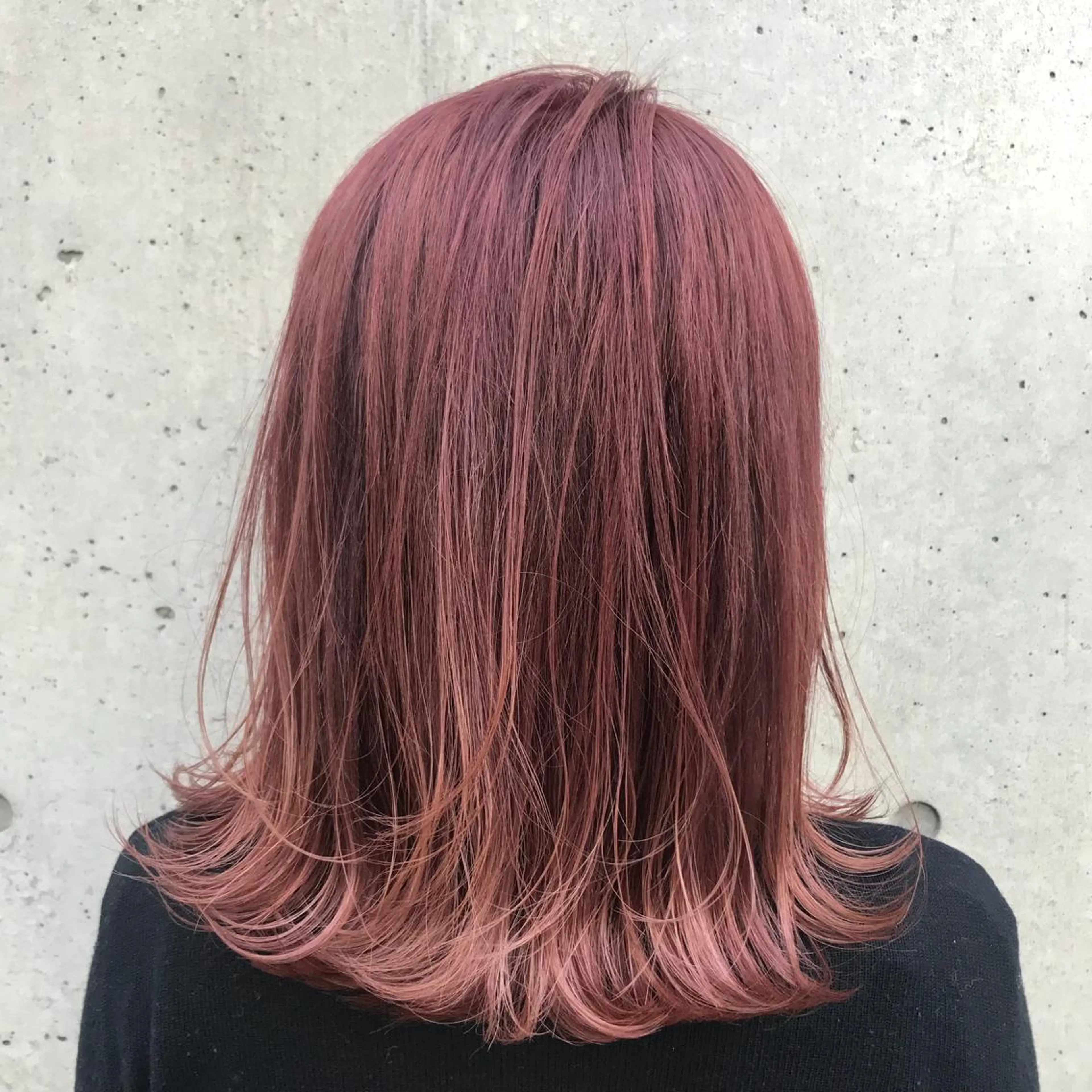 セミロング カラー ブリーチ ピンクカラー レッドカラー 外国人風カラー トリートメント カット ヘアカラー トリートメント 韓国レイヤー/ミルク ティー🦋高橋　暖のヘアスタイル