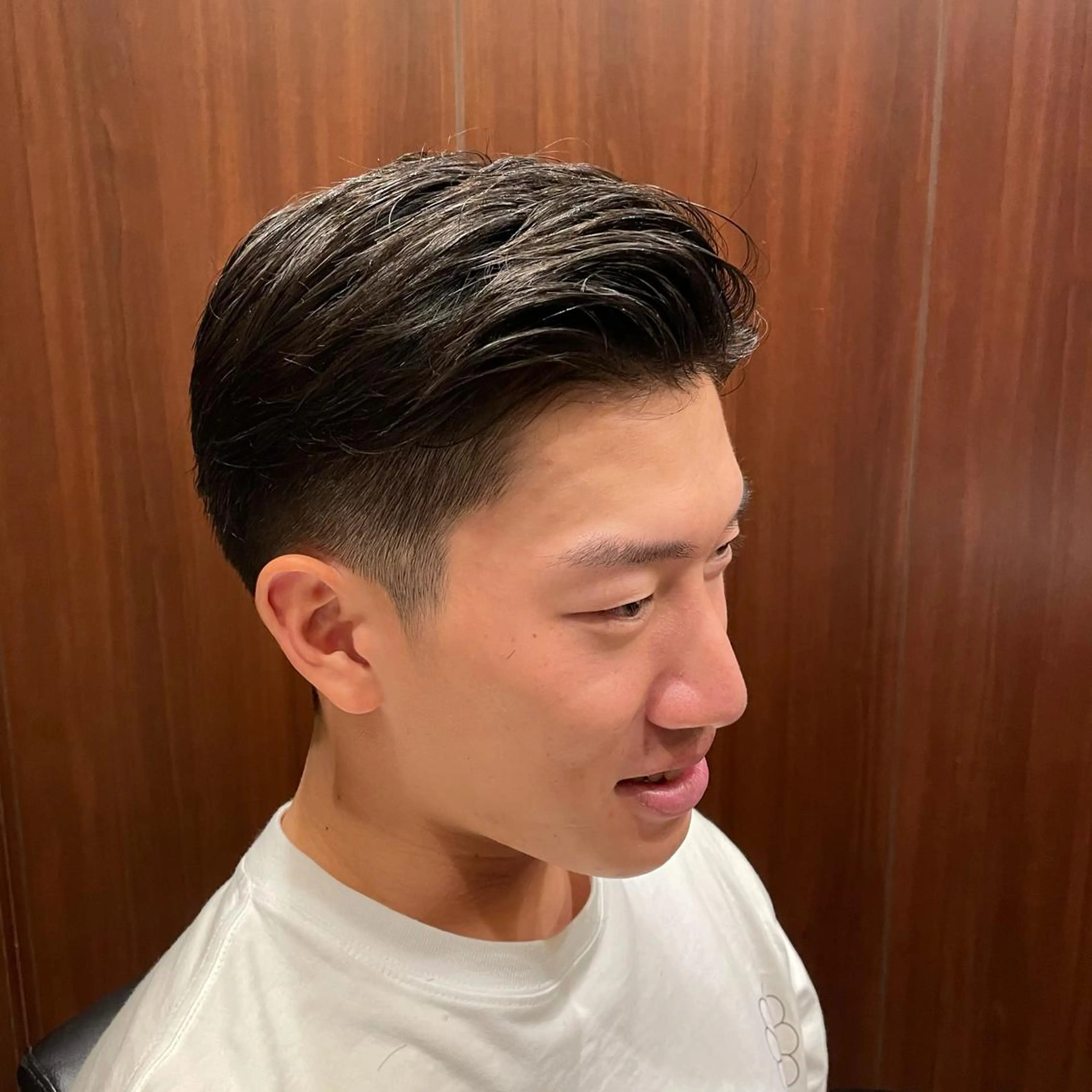 ショート メンズ フェードカット 栗原 周太郎のヘアスタイル