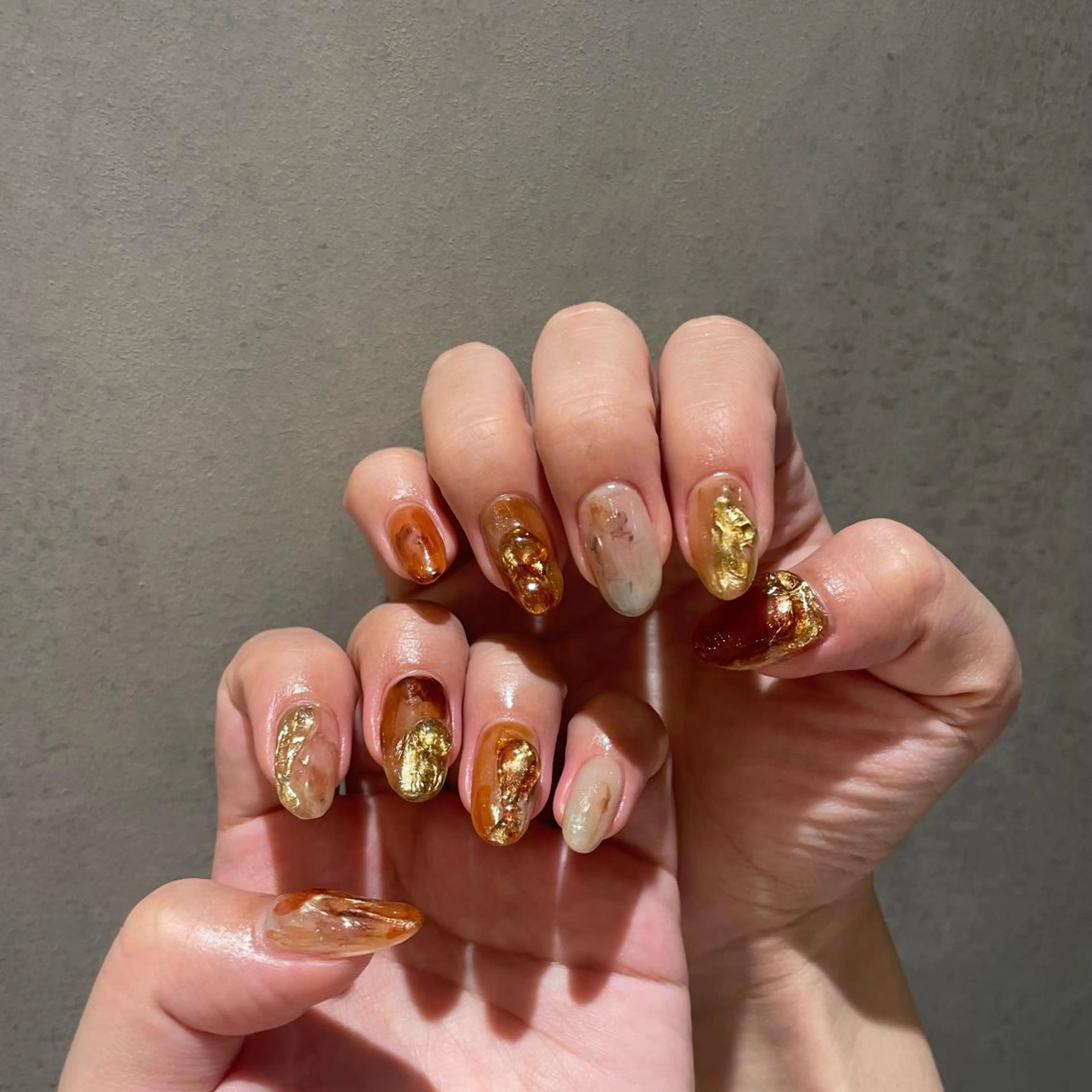 ネイル ブラウン ニュアンスネイル ハンドネイル anna padoのネイルデザイン