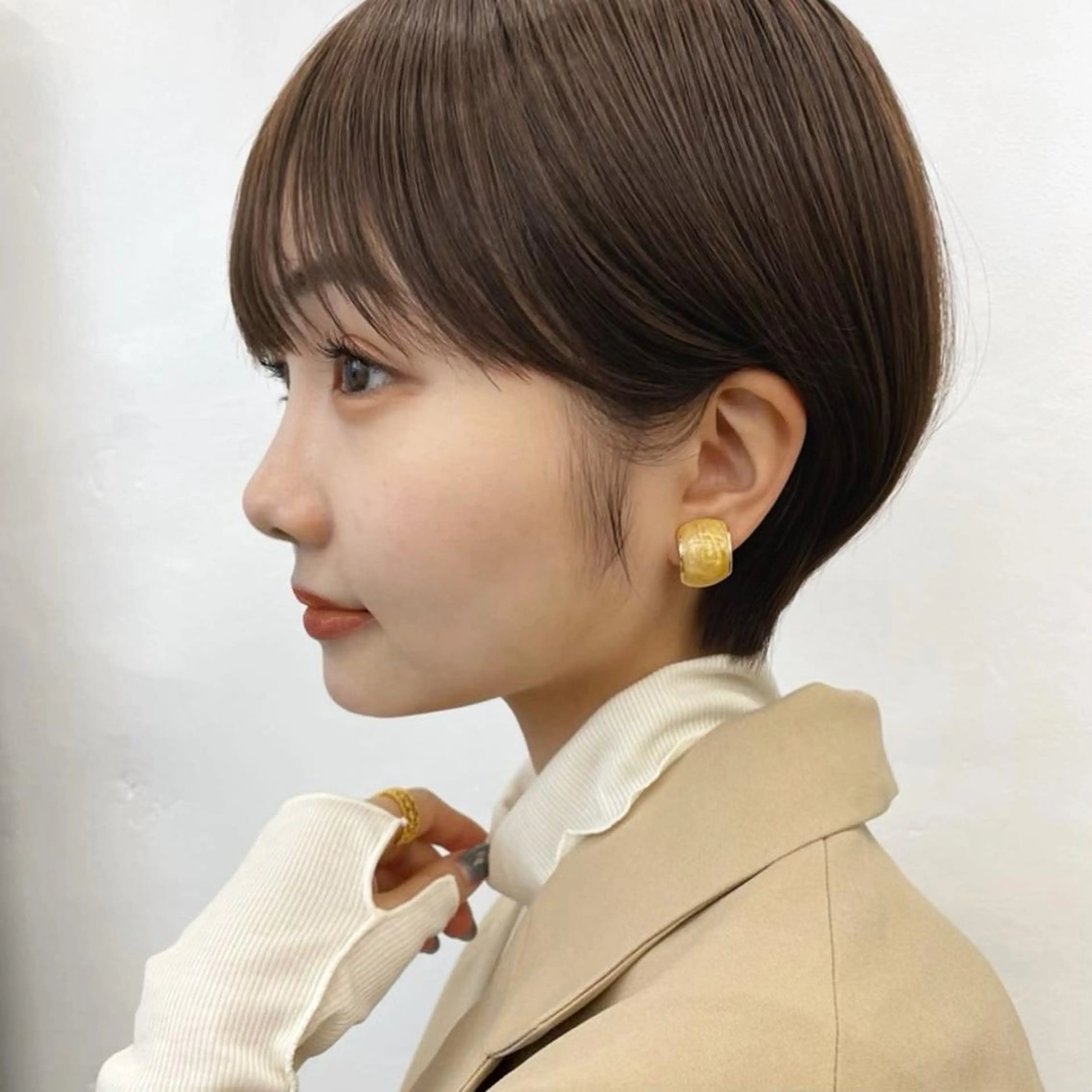 ショート カラー ブラウンカラー ココアブラウン ショートヘア 似合わせショート/透 明感カラー/西田祐賀のヘアスタイル