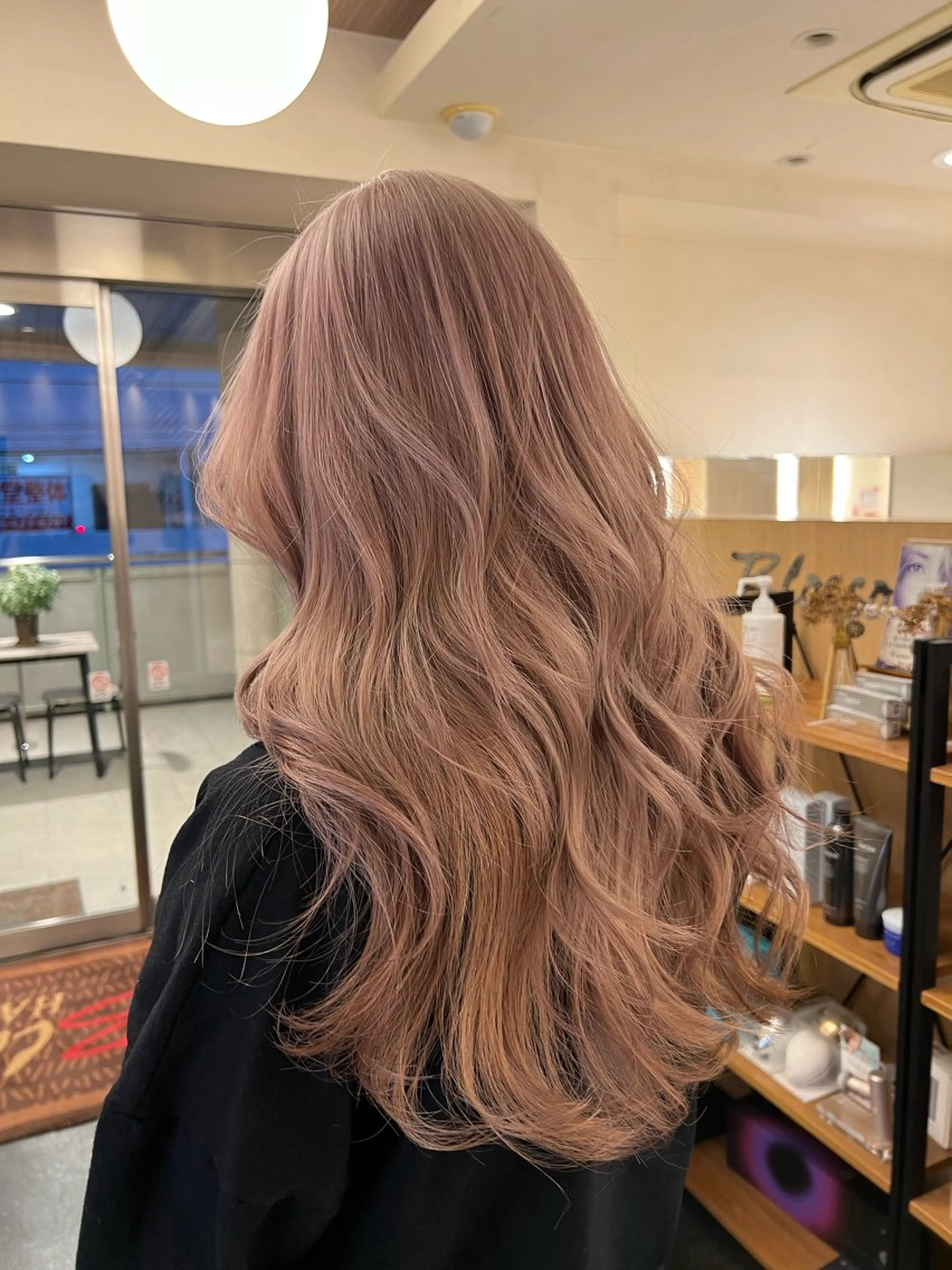 カラー 久永 菫のヘアスタイル