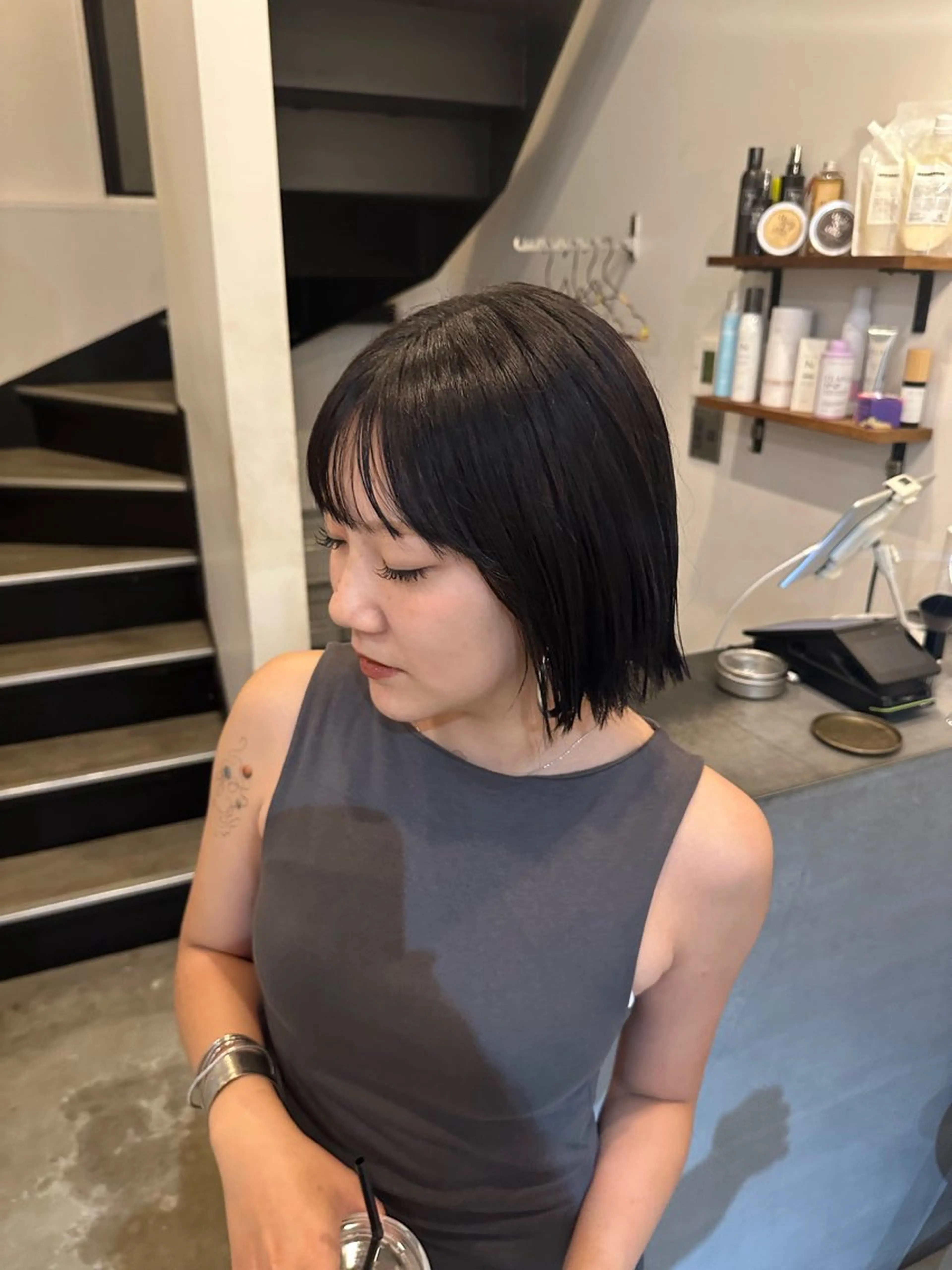 ショート カラー 新貝楓🌀 透明感カラーのヘアスタイル