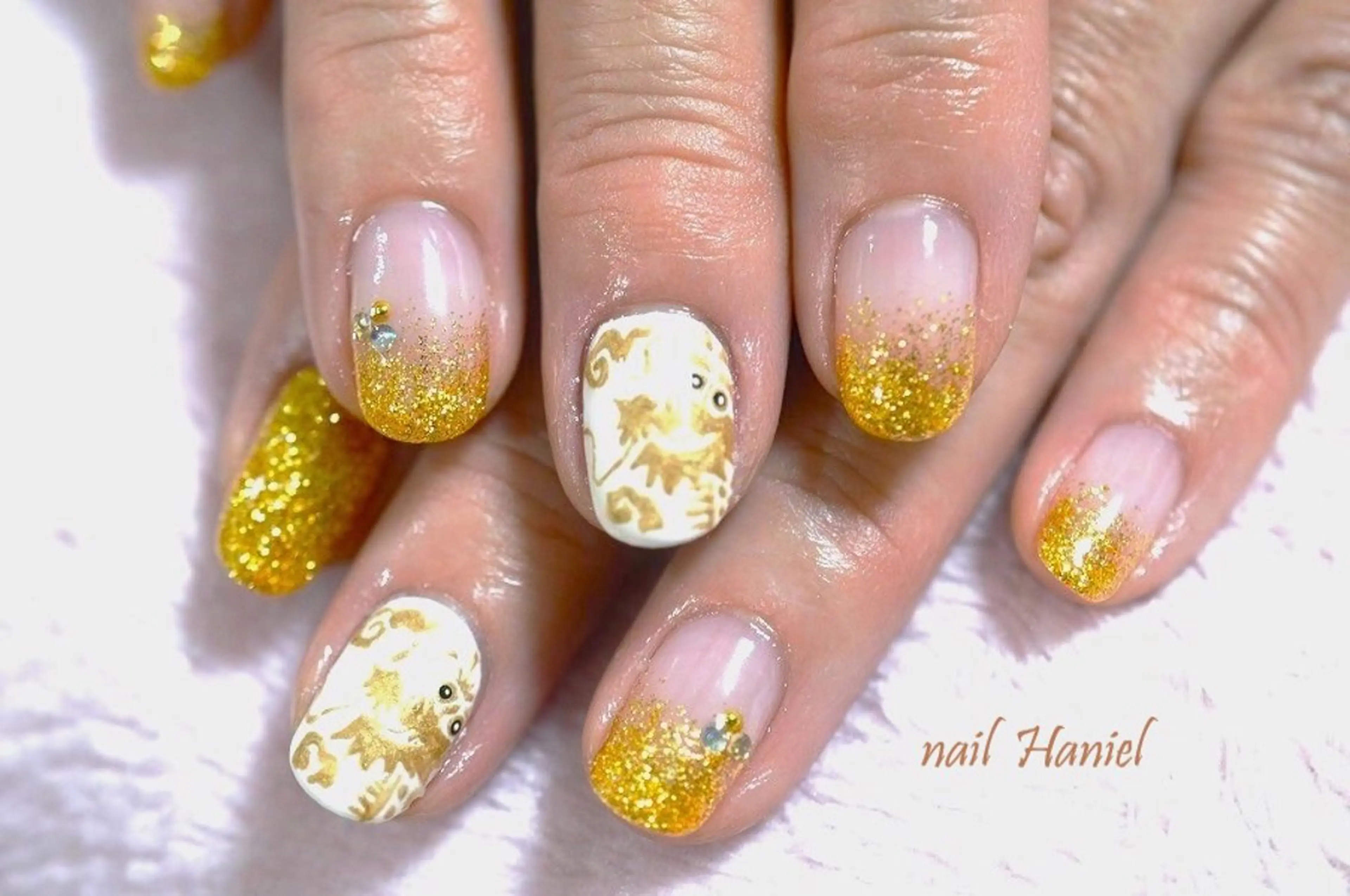 ネイル ジェルネイル オフィスネイル パラジェル 冬ネイル クリスマス ハンドネイル nail Haniel所属・半蔵門サロンハニエル 魅神 ちよのネイルデザイン