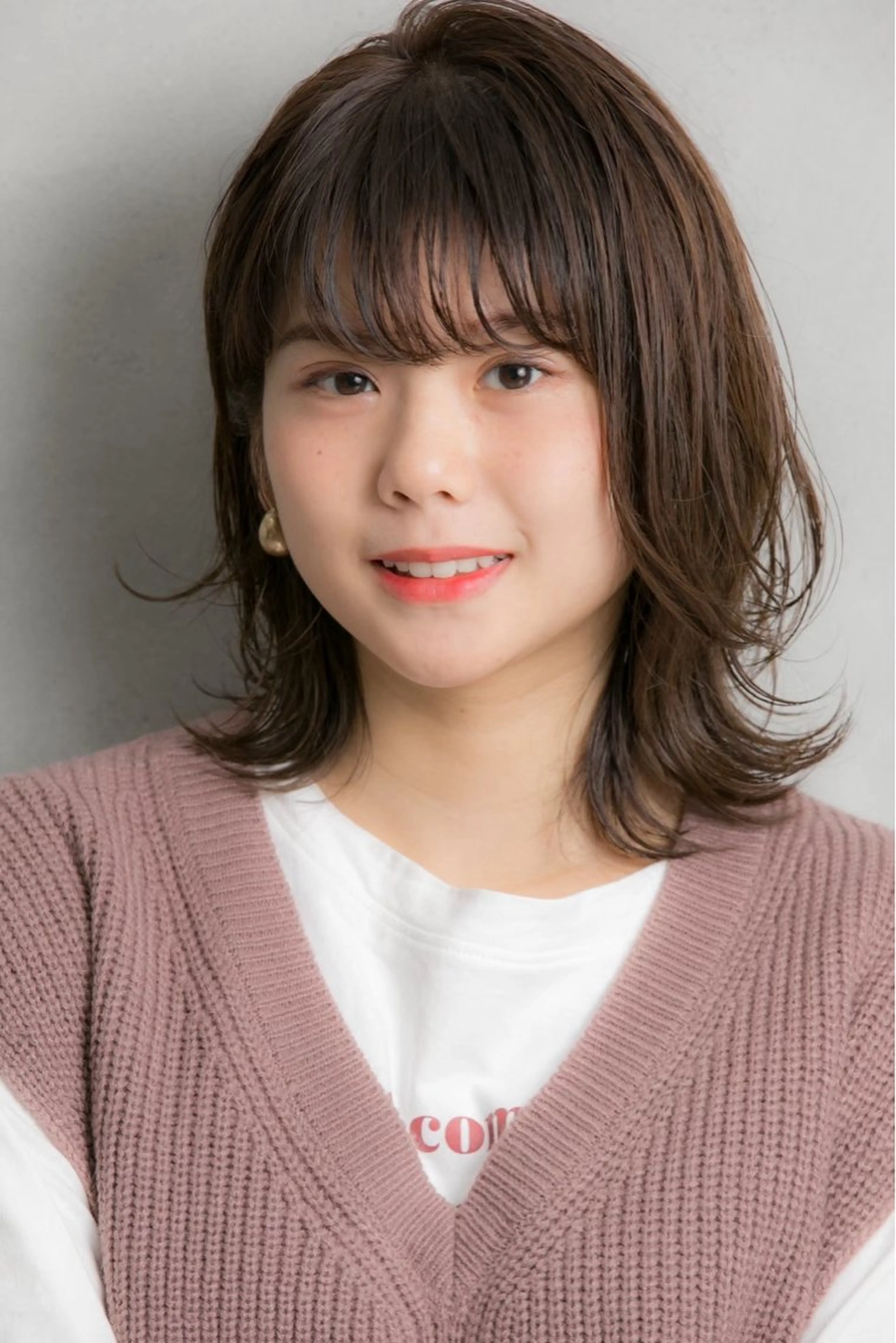 ミディアム カラー くびれヘア レイヤーカット 似合わせカット✨ 透明感カラー✨kyoのヘアスタイル