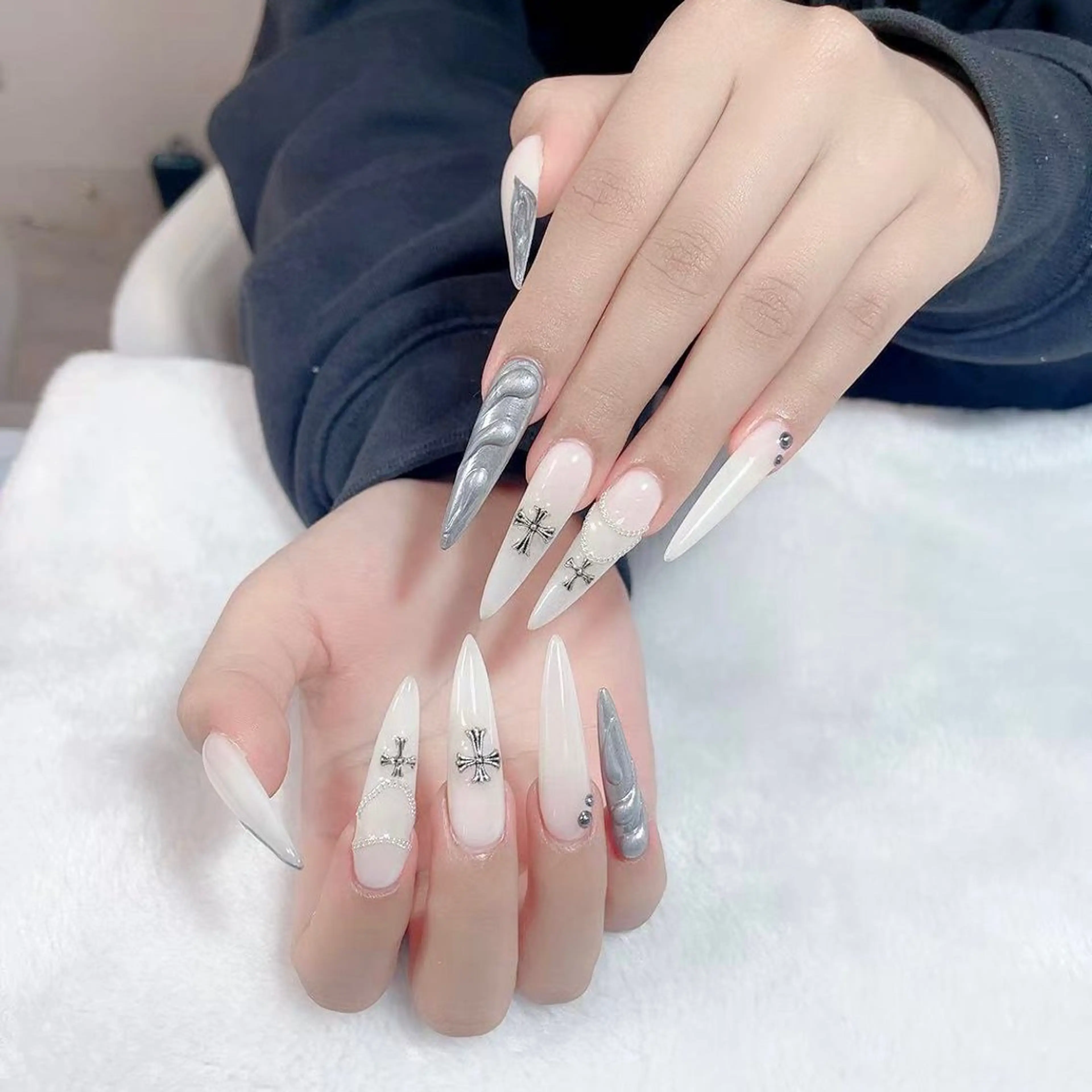ネイル ロングネイル 持ち込み Amina nail salonのネイルデザイン